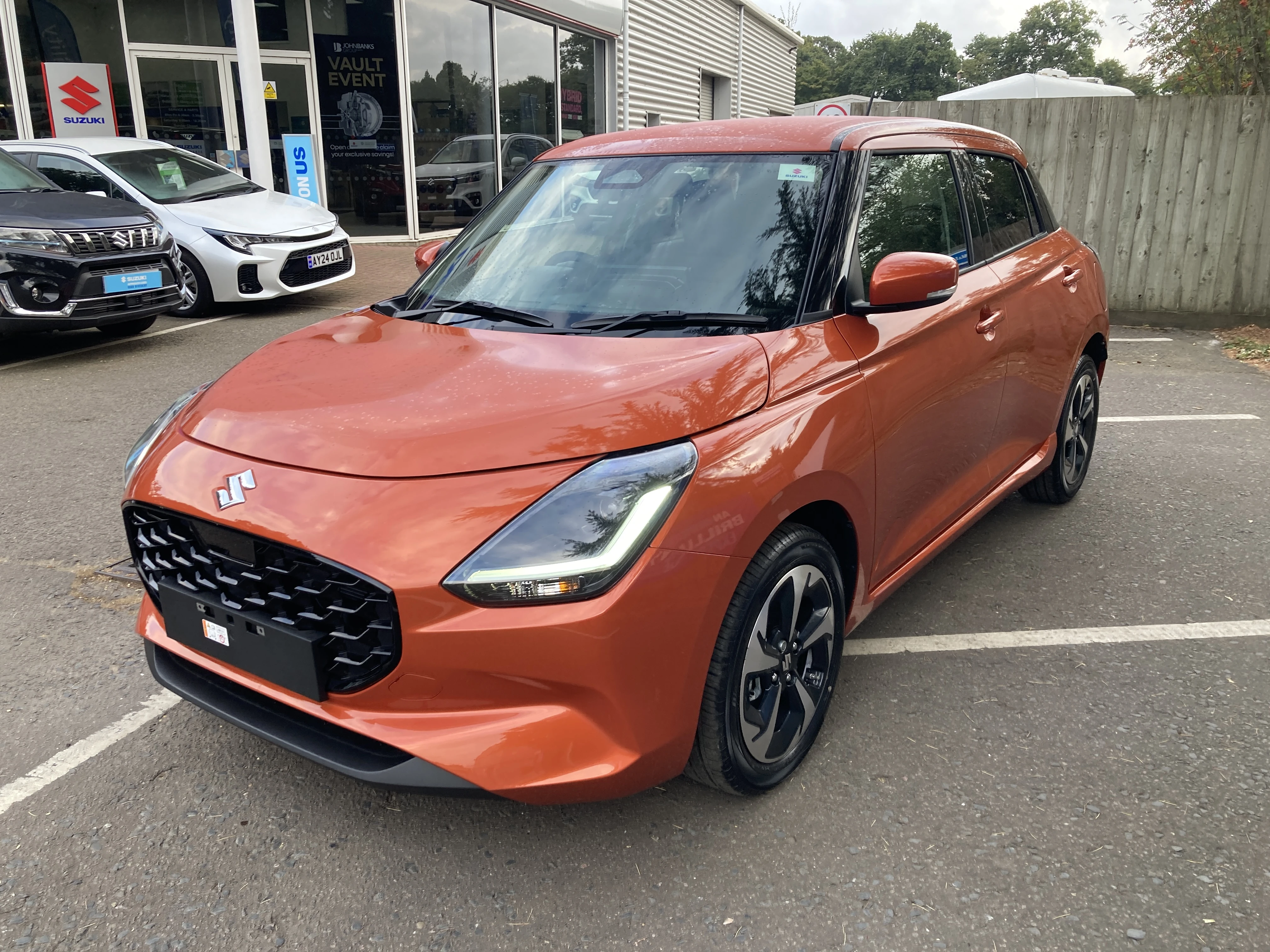 Vehicle image 5