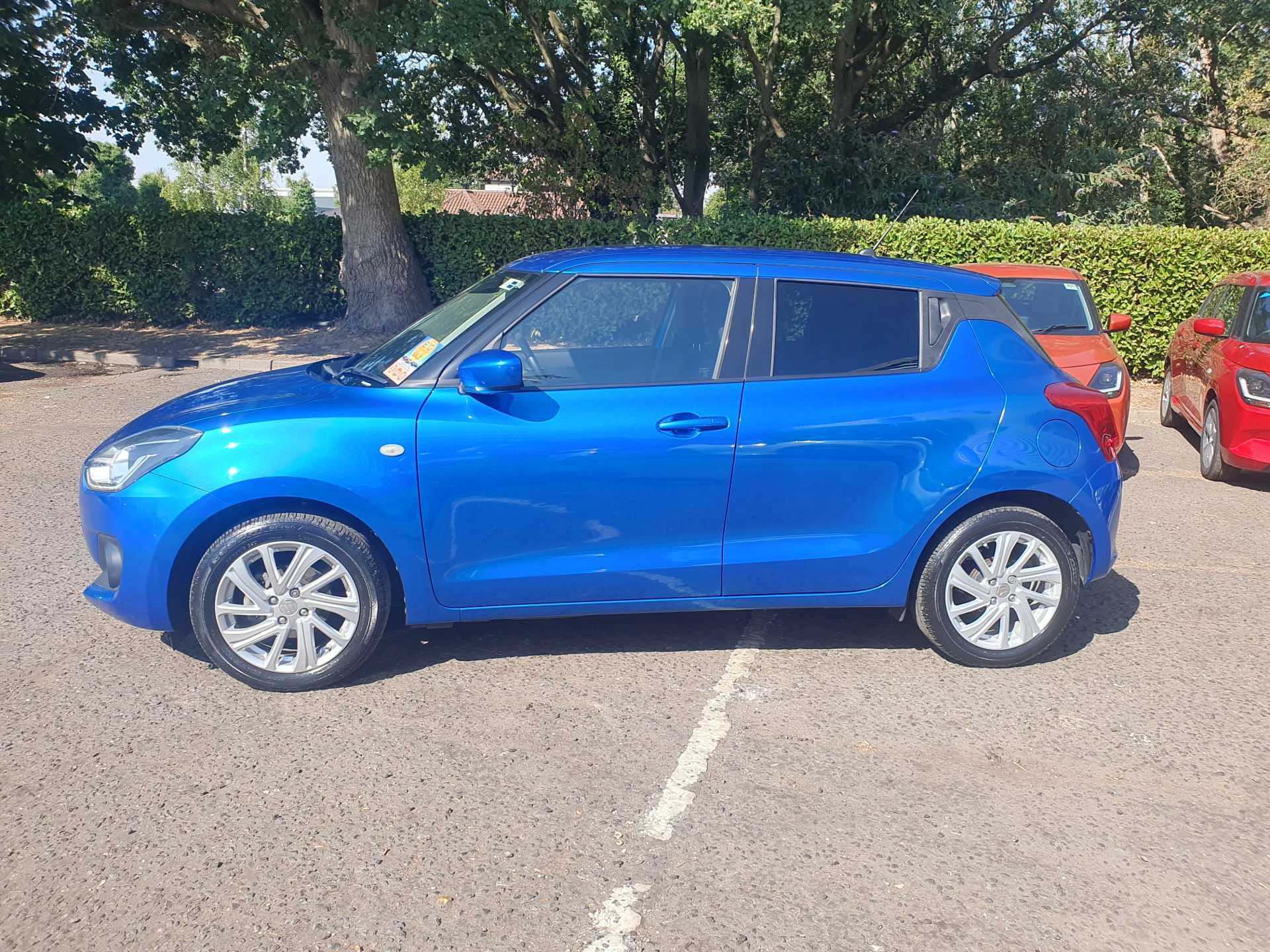 Vehicle image 5