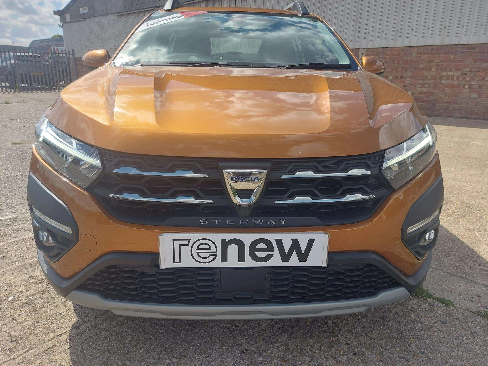 Vehicle image 6