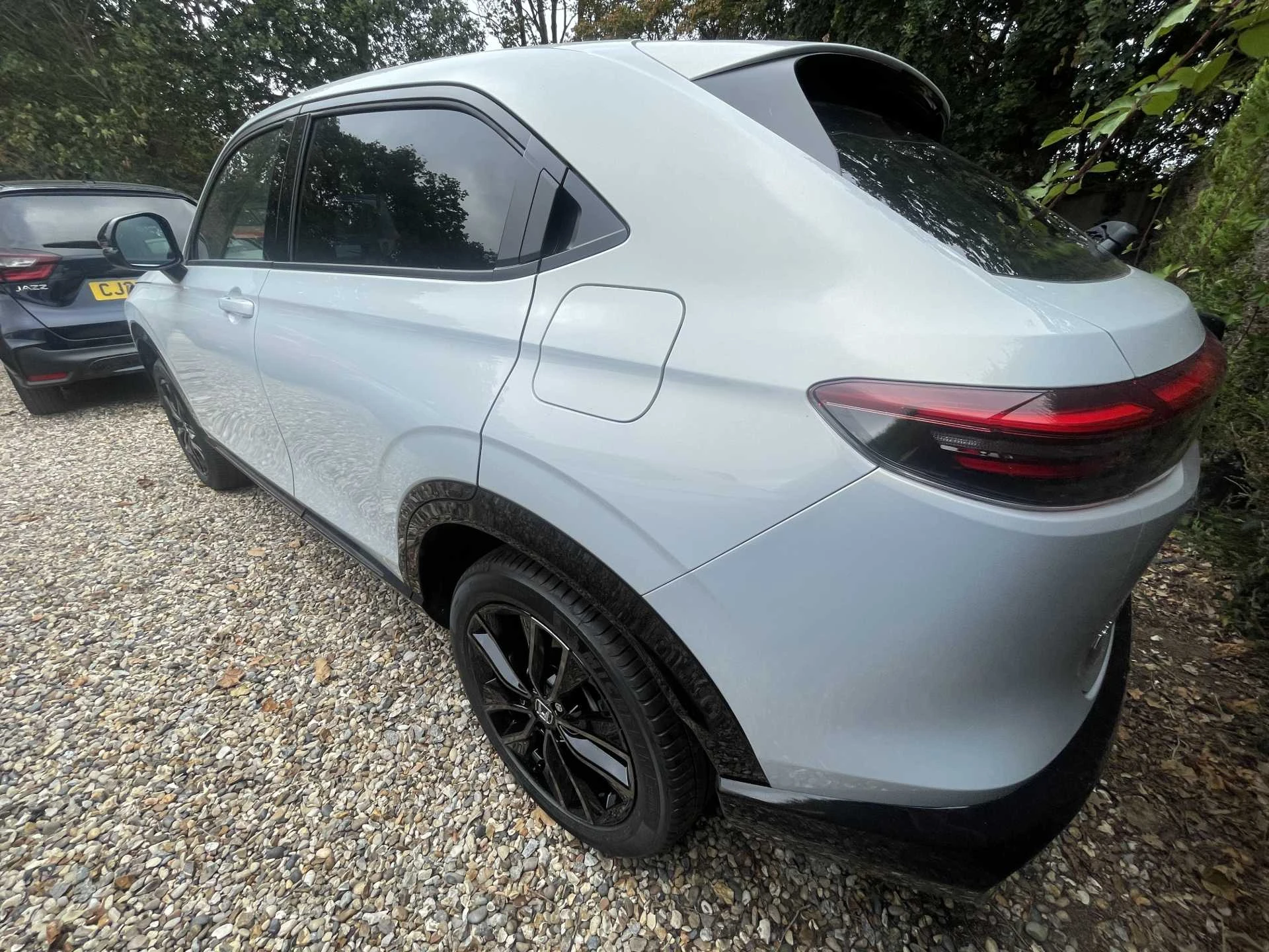 Vehicle image 7