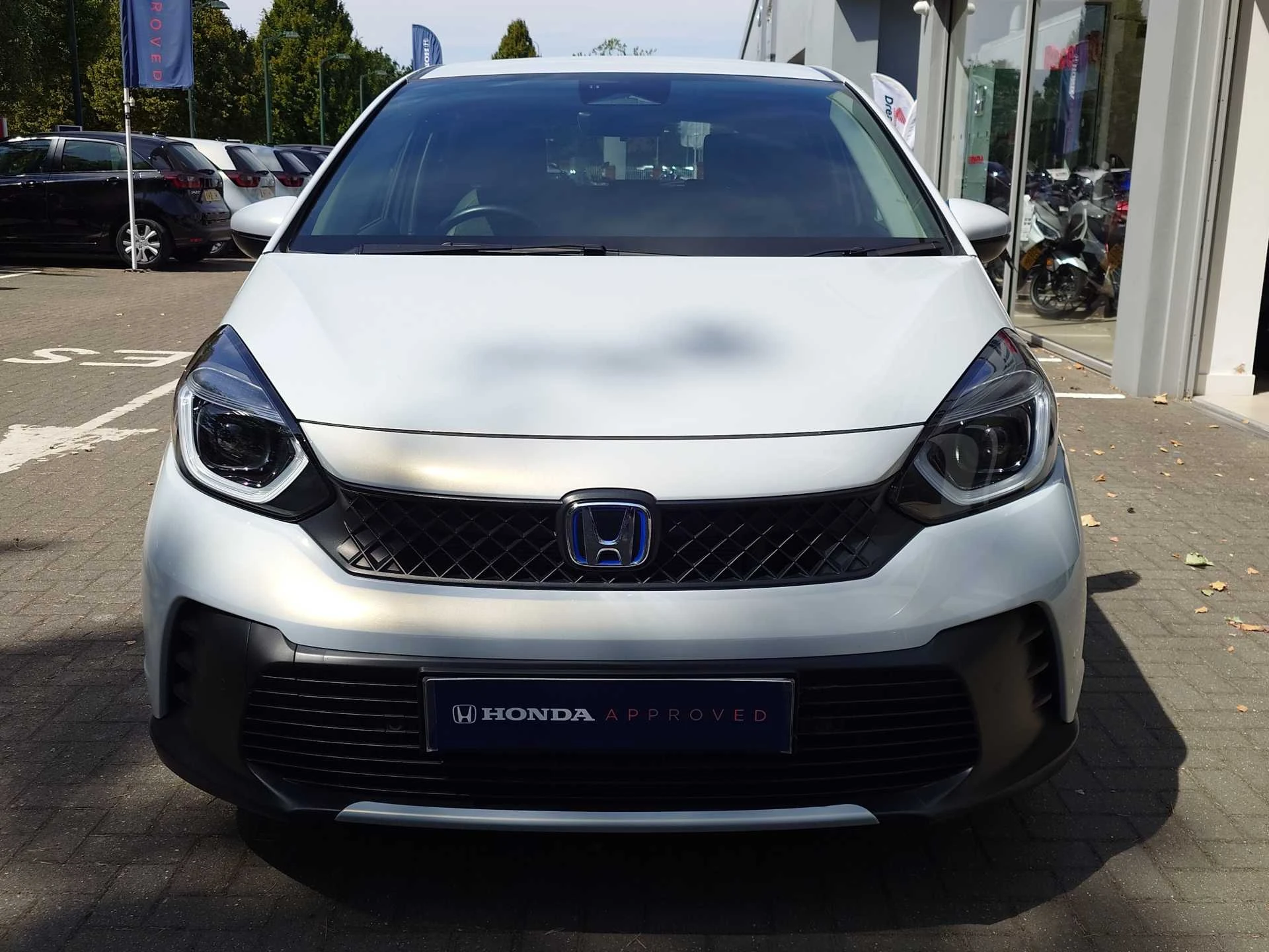 Vehicle image 6