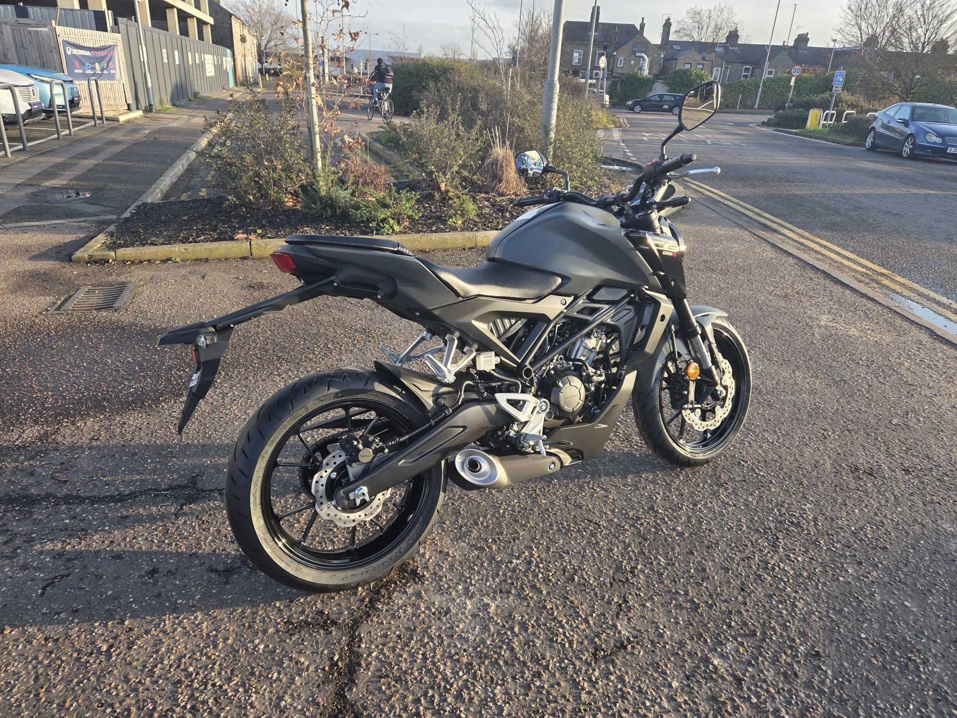 Vehicle image 3
