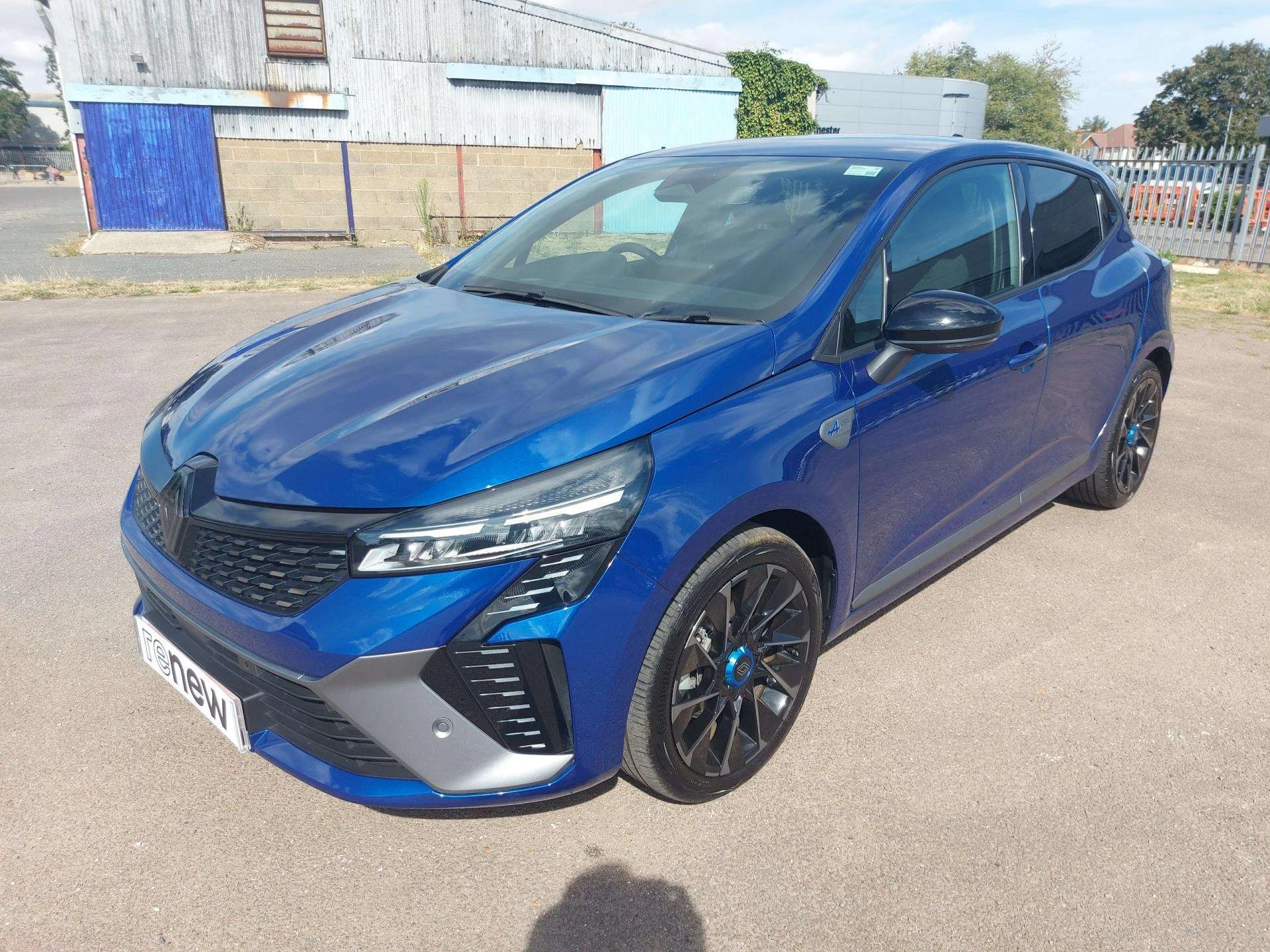 Vehicle image 3
