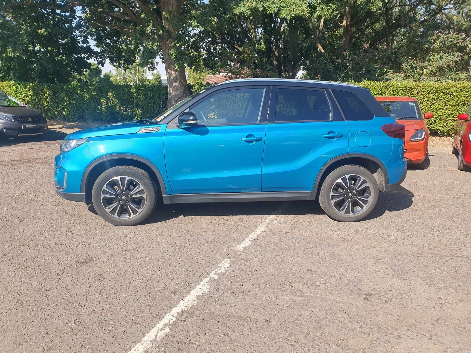 Vehicle image 4