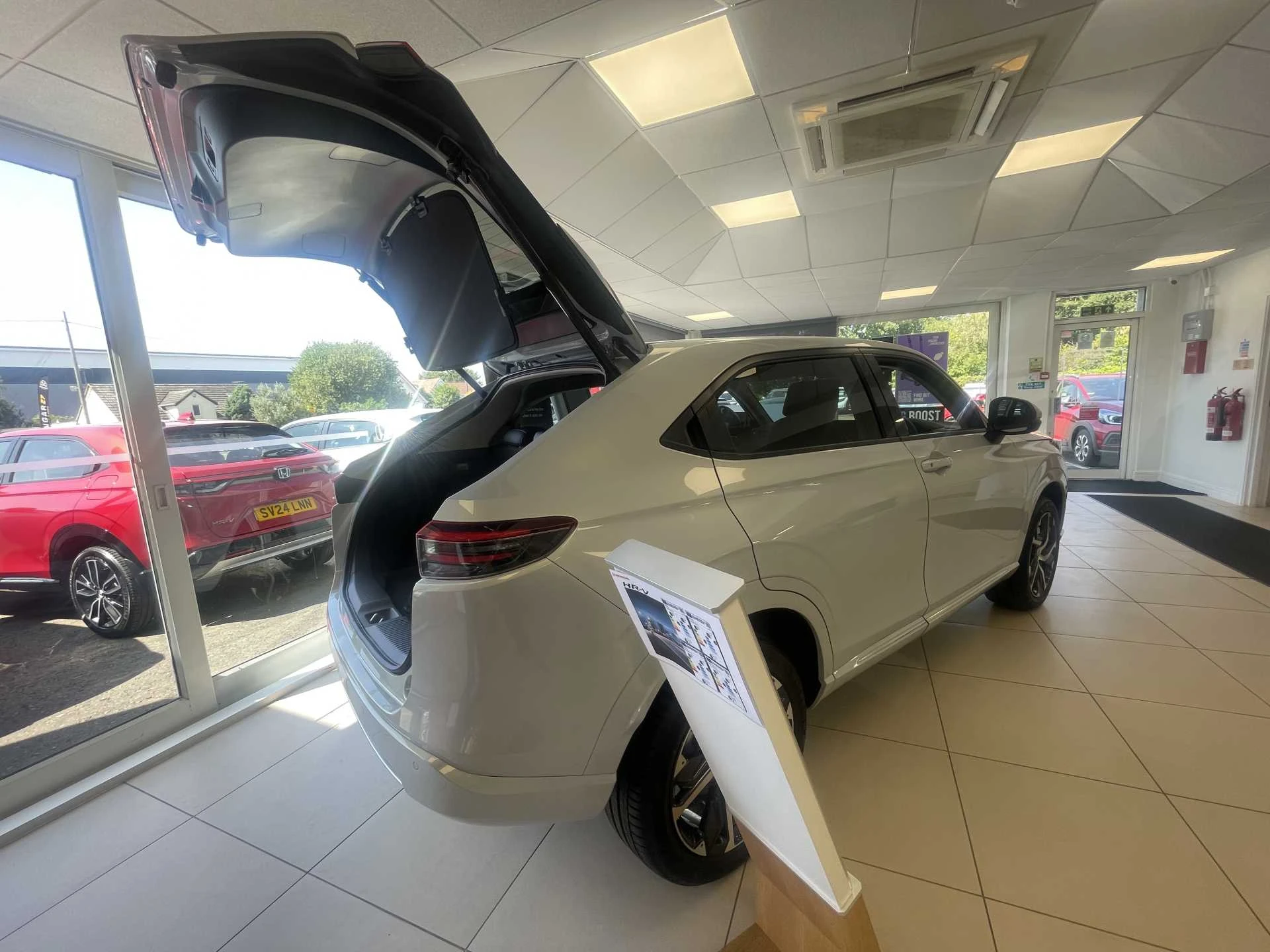 Vehicle image 6