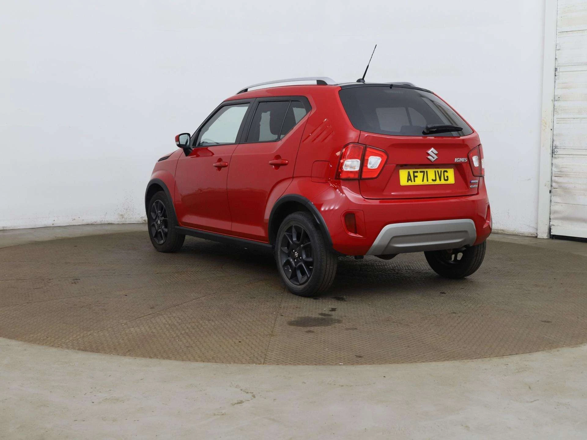 Vehicle image 4
