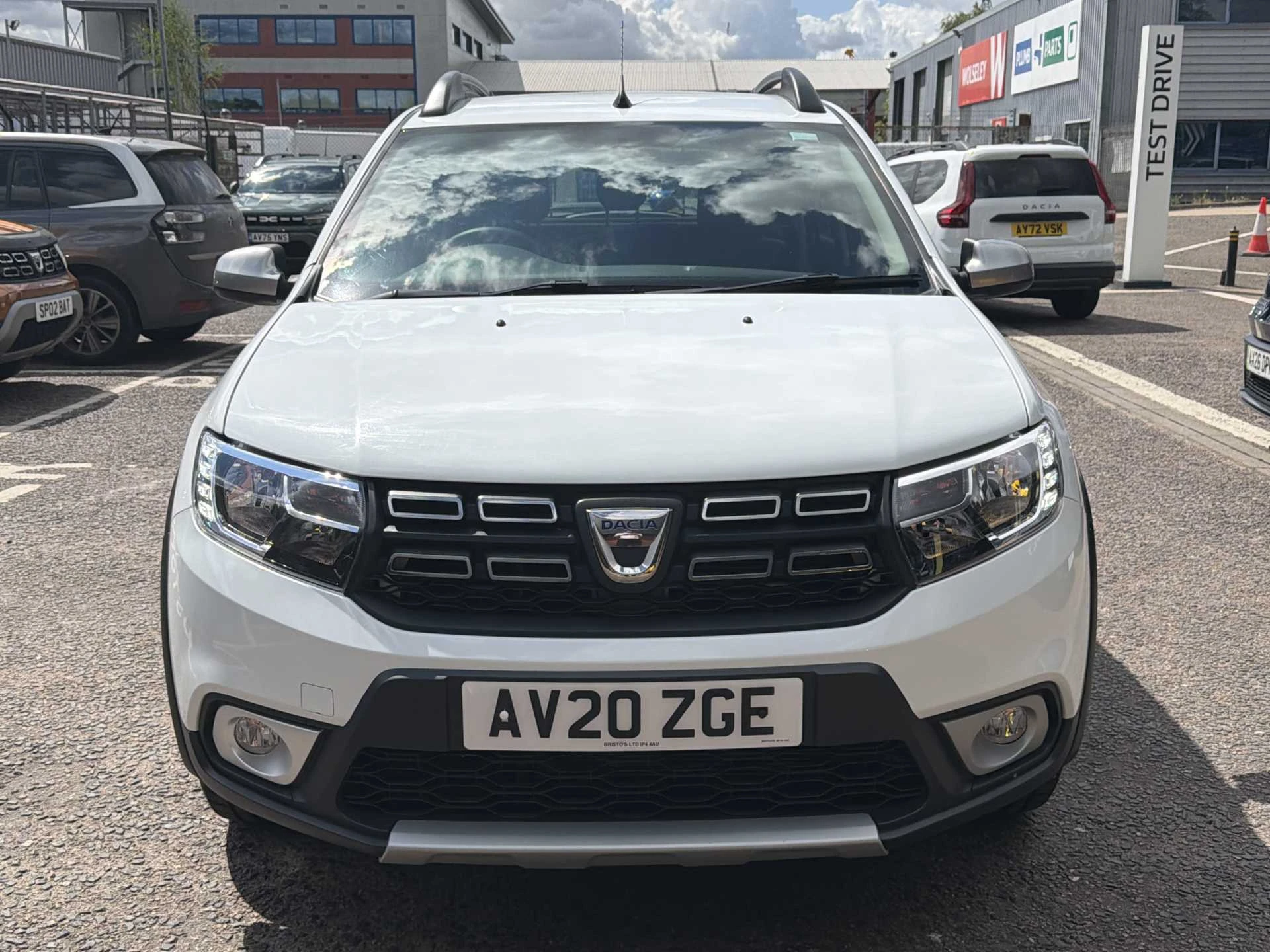 Vehicle image 6