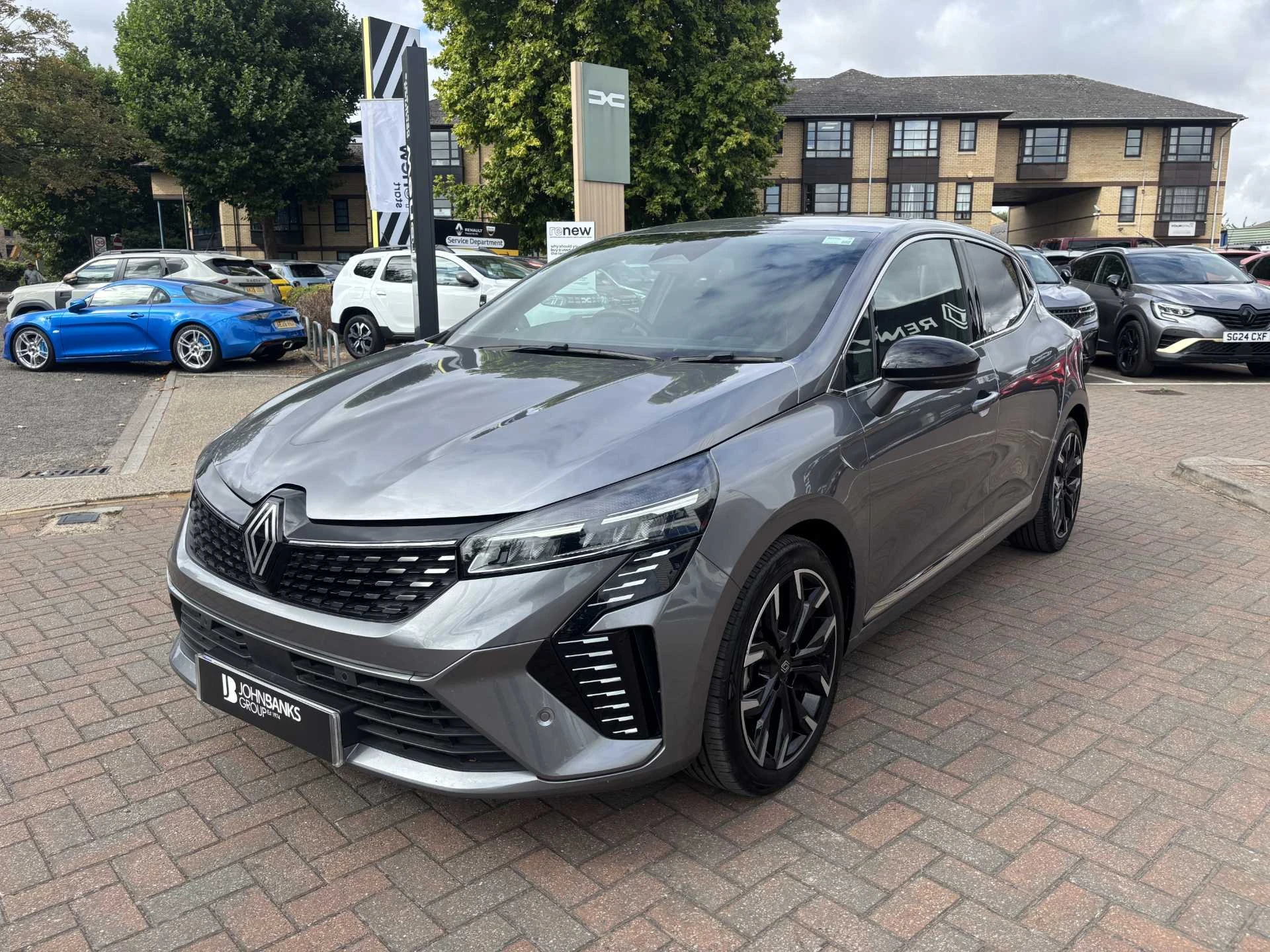 Vehicle image 7