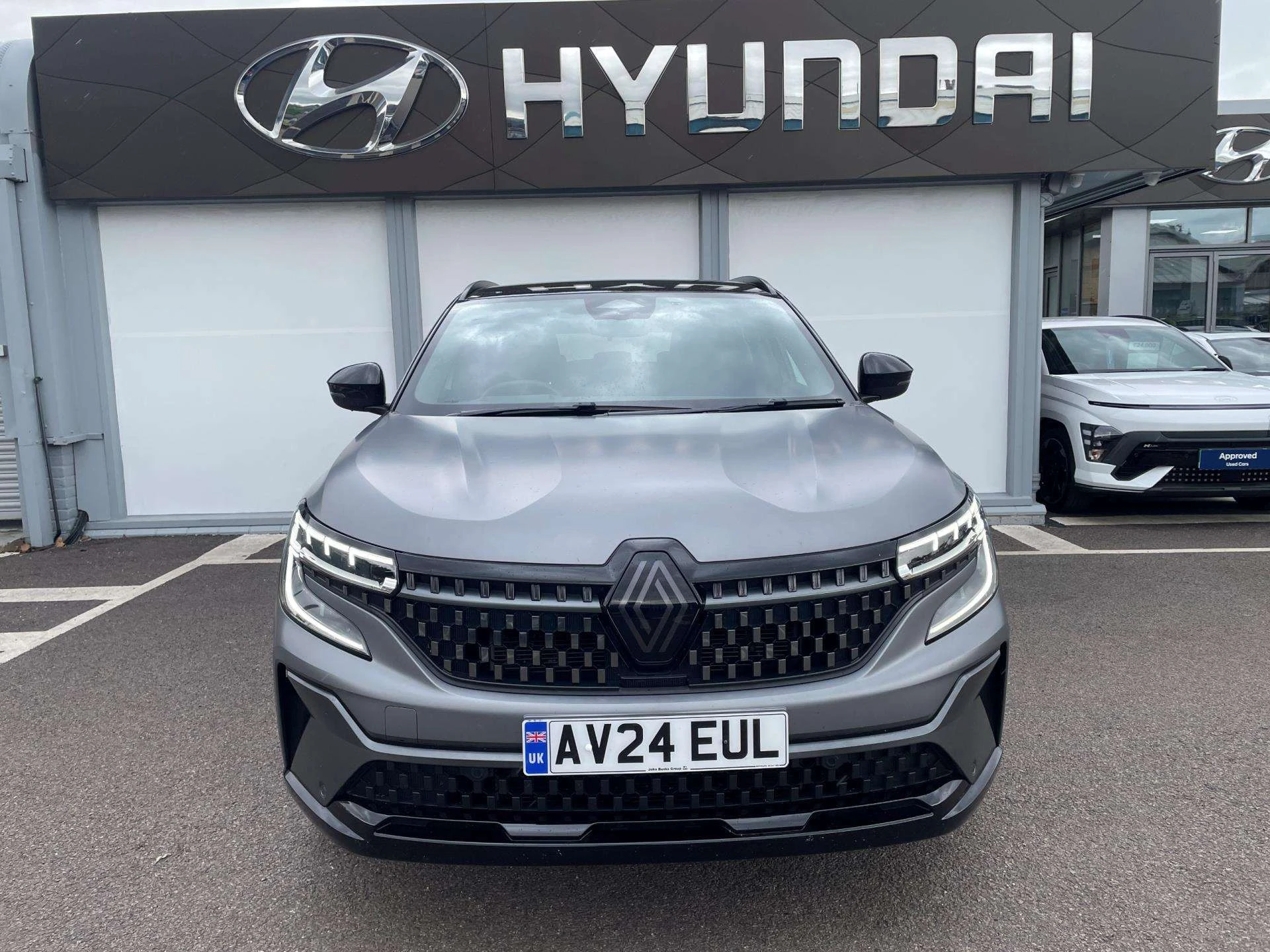 Vehicle image 4