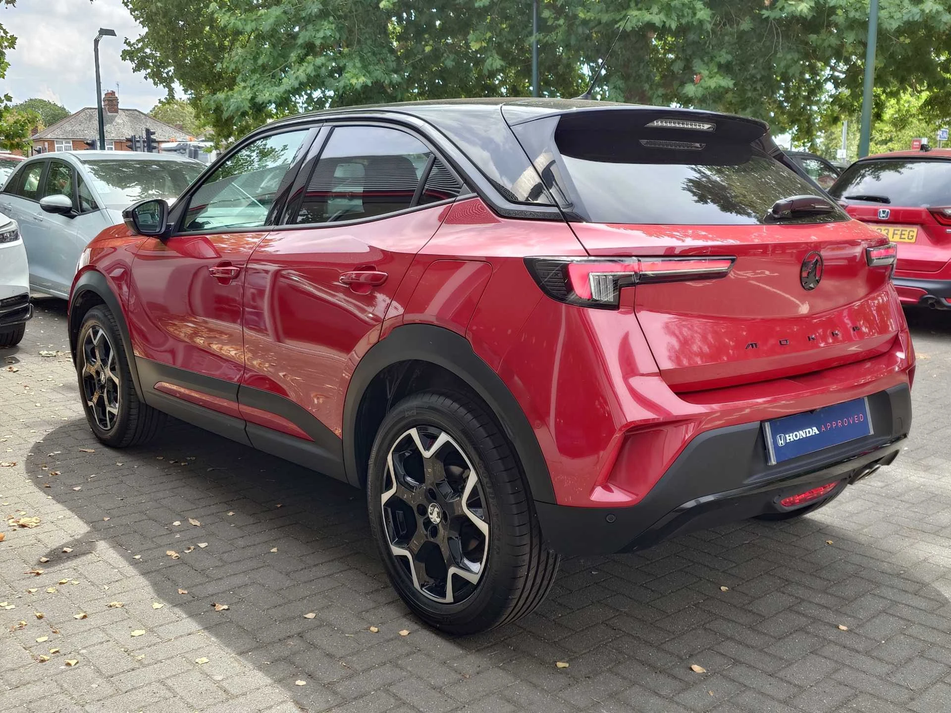 Vehicle image 3