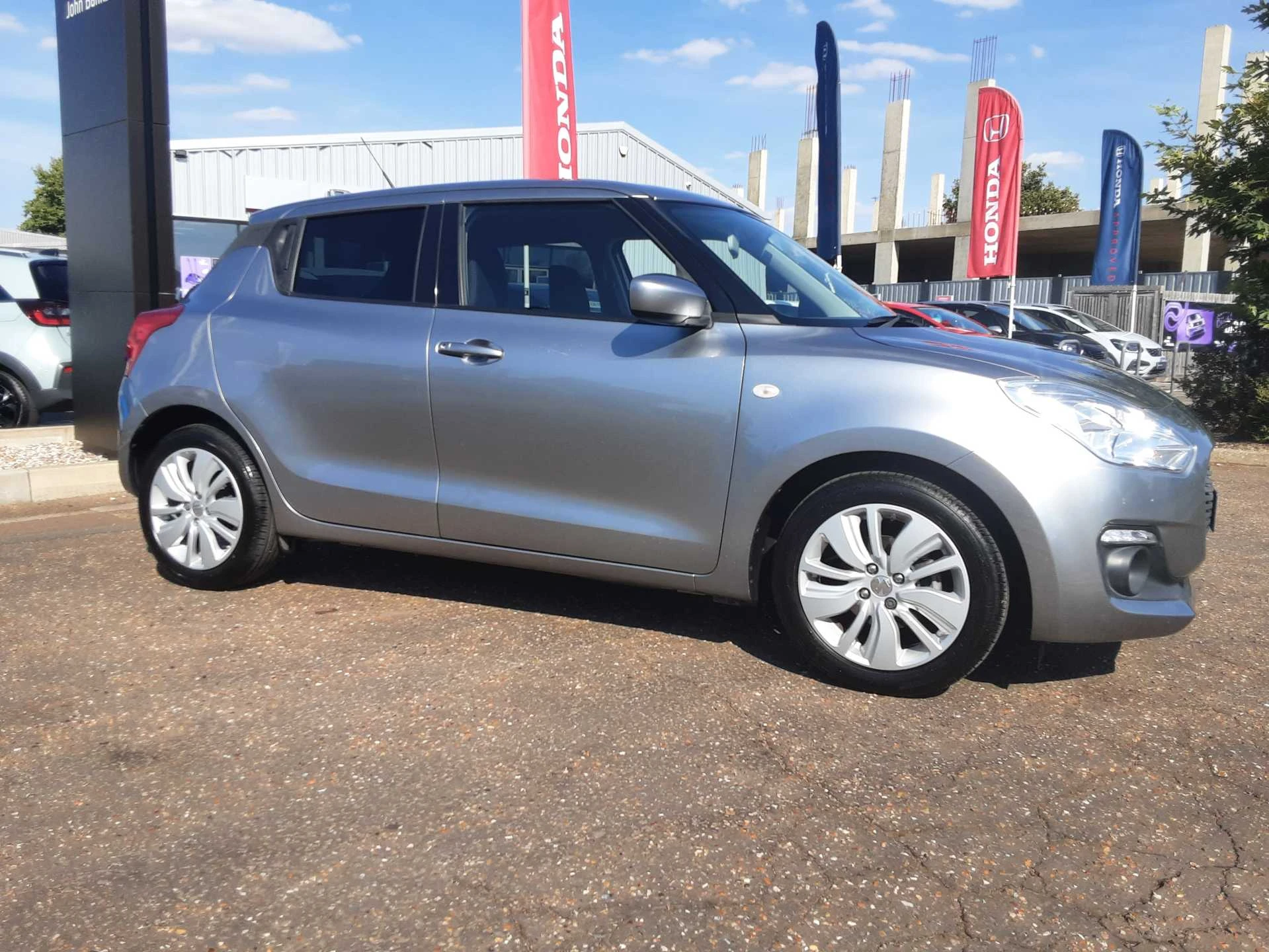 Vehicle image 3