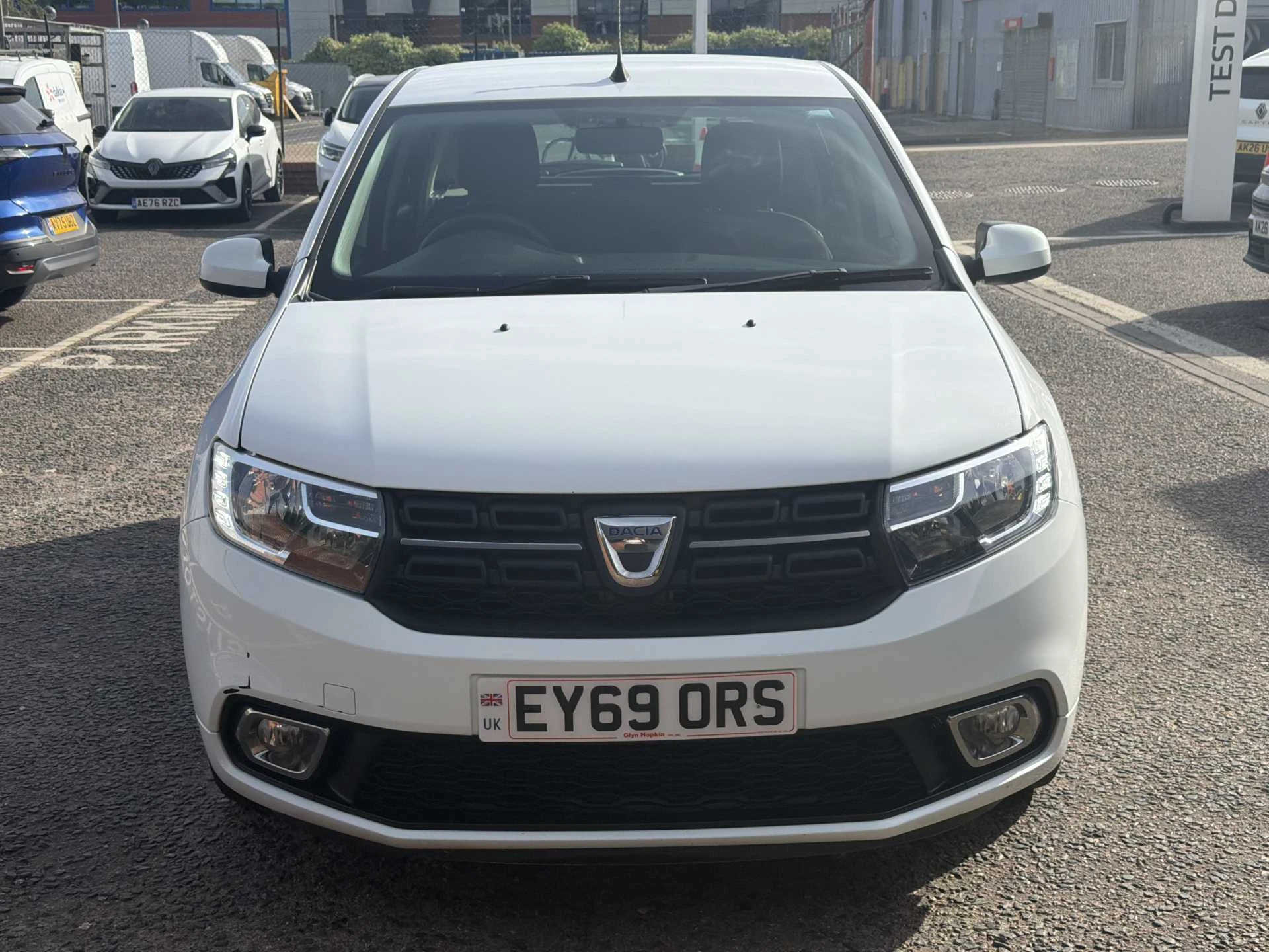 Vehicle image 6