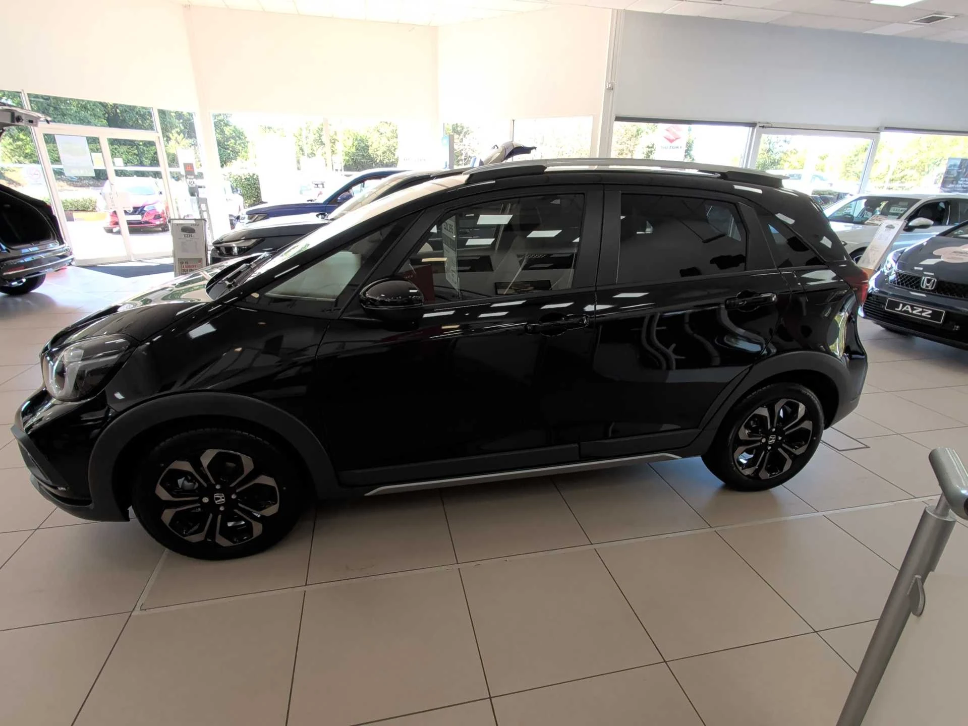 Vehicle image 4