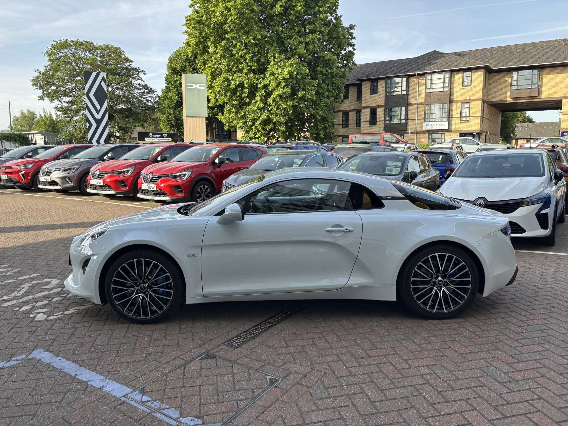 Vehicle image 7
