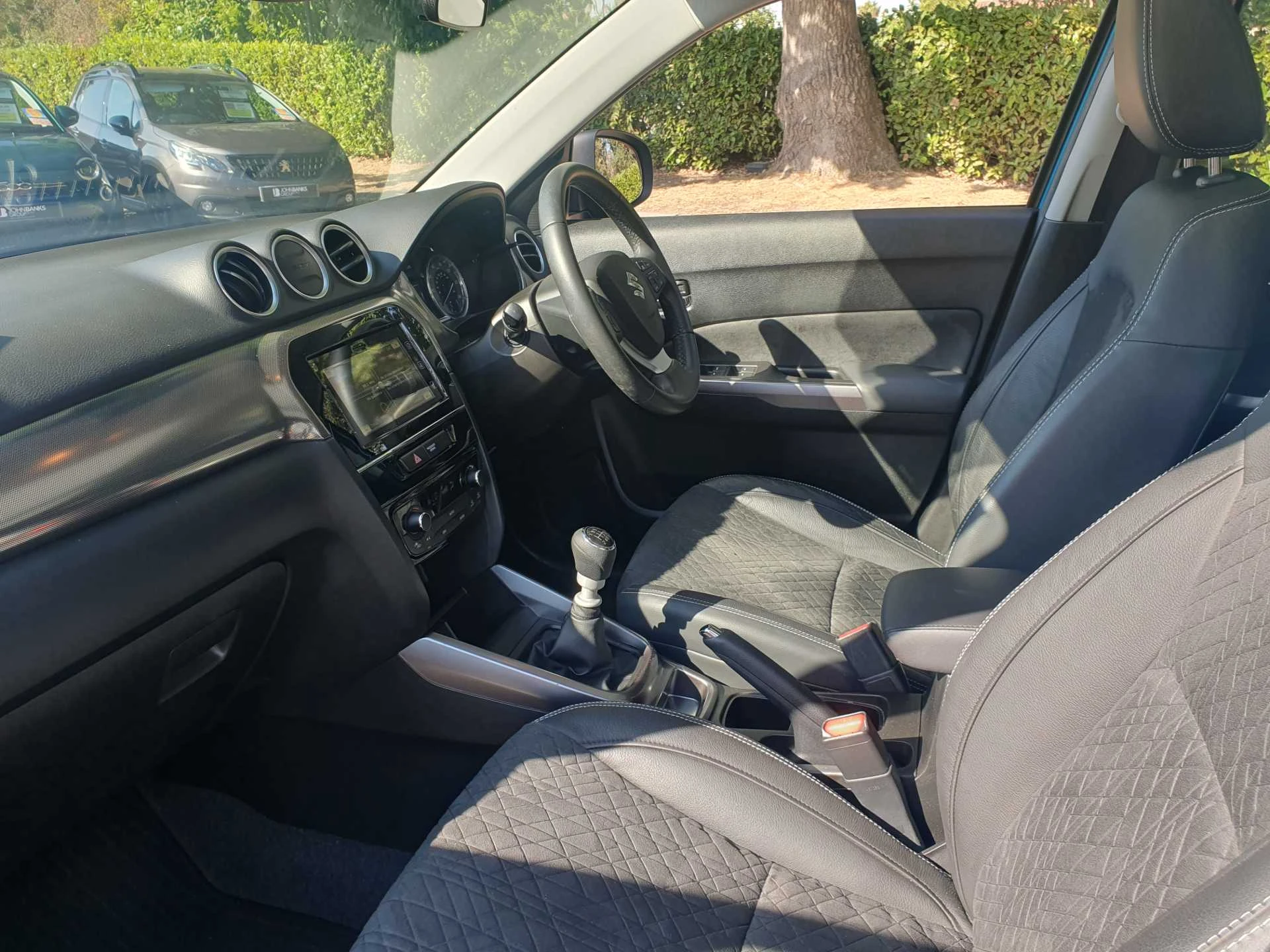 Vehicle image 7