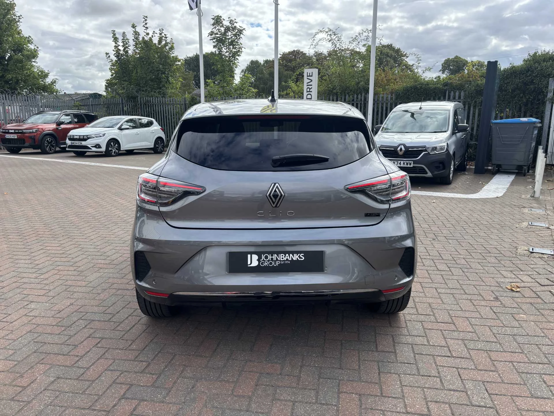 Vehicle image 3
