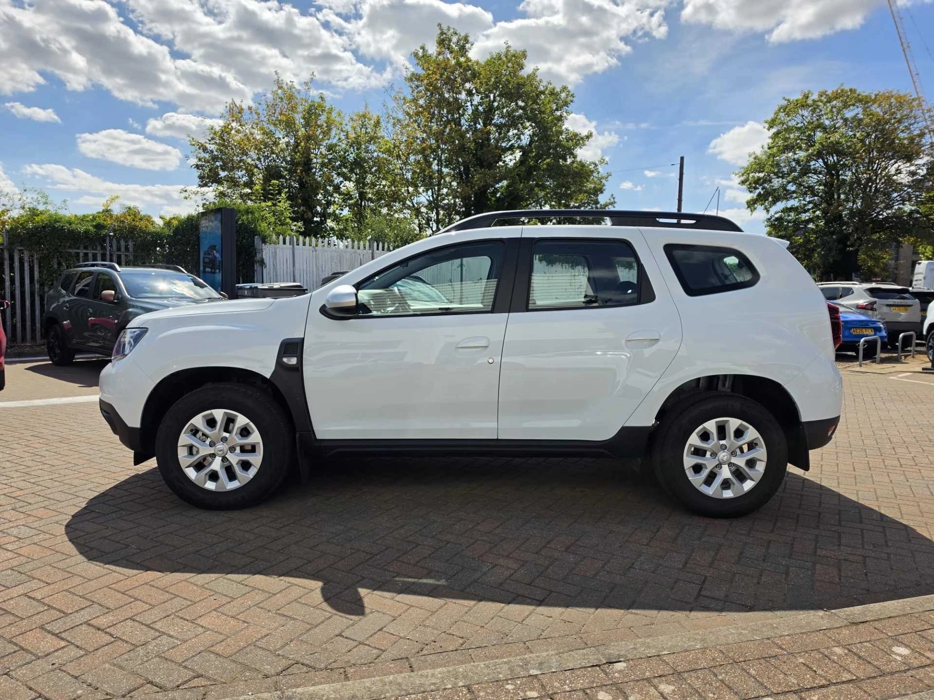 Vehicle image 7