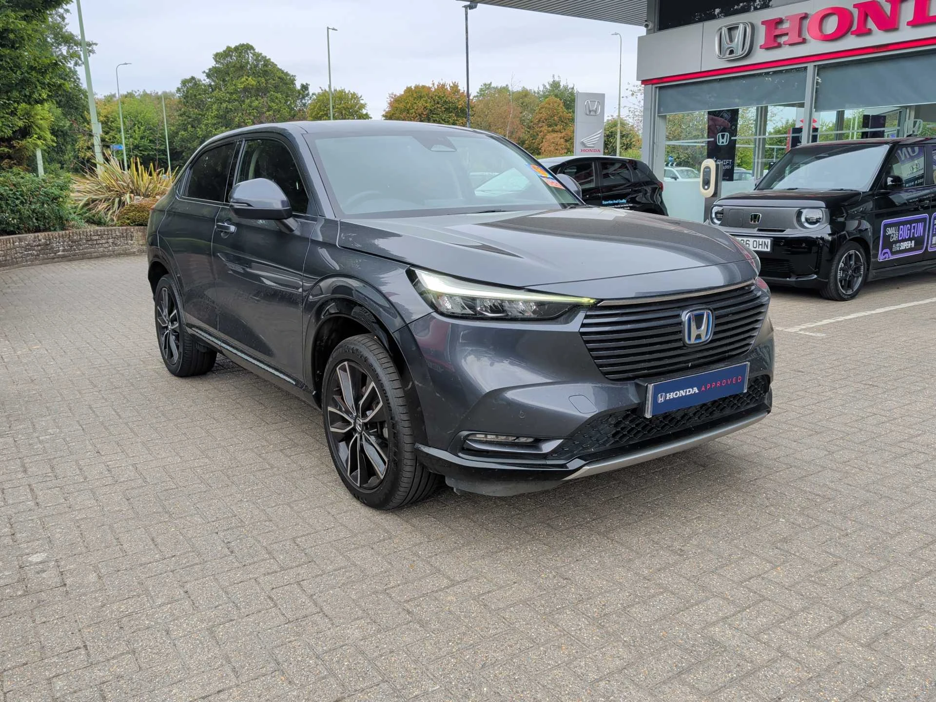 Vehicle image 1