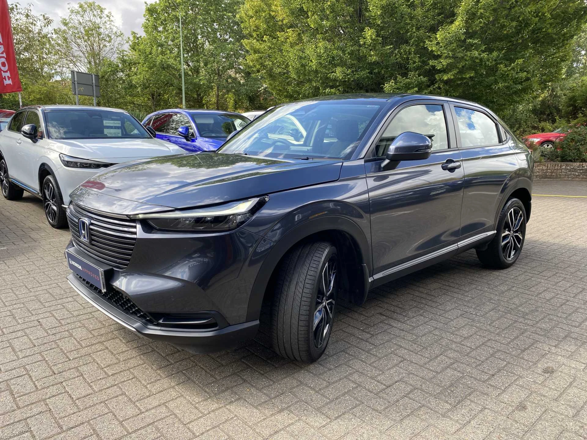 Vehicle image 3