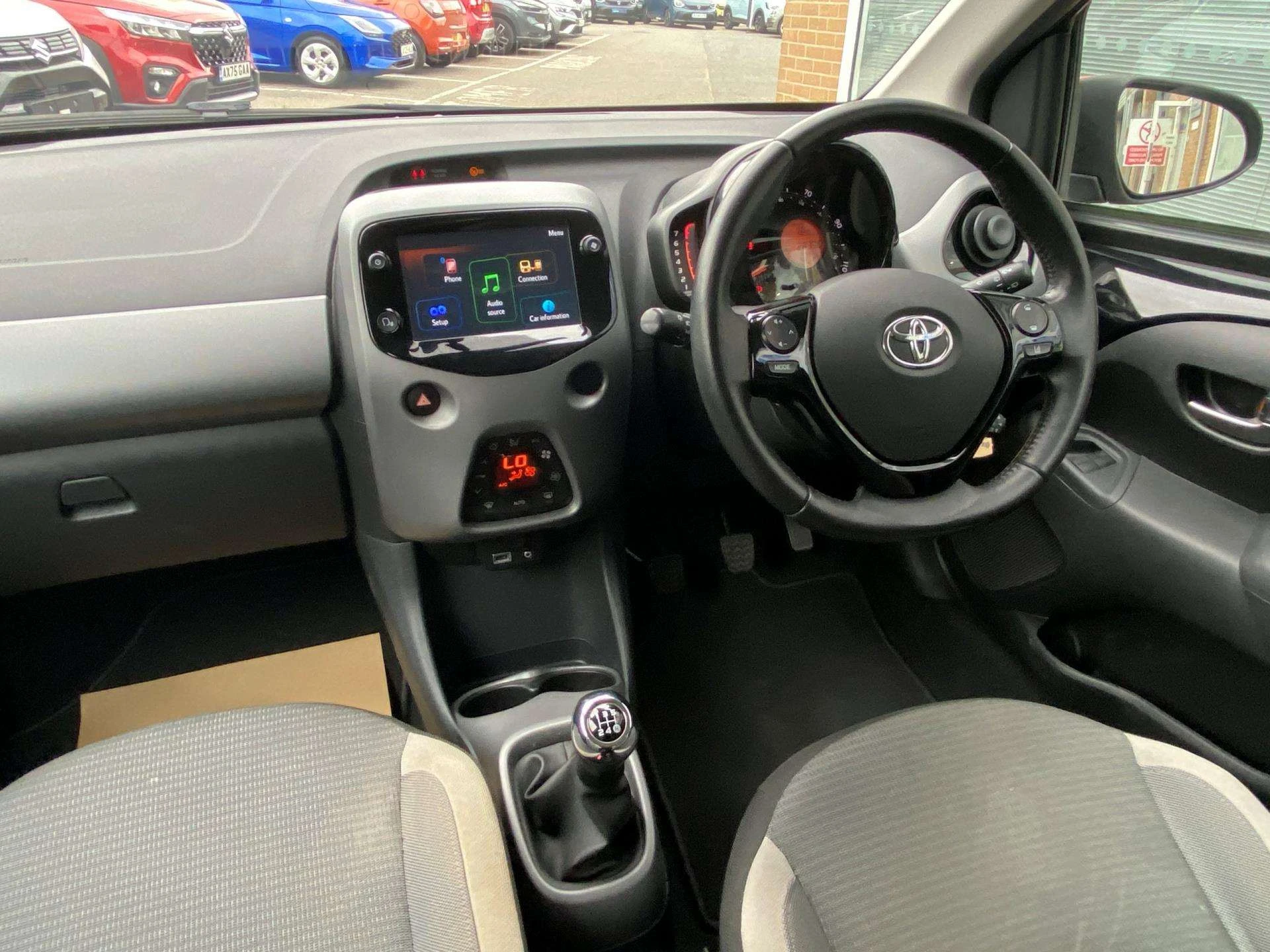Vehicle image 5