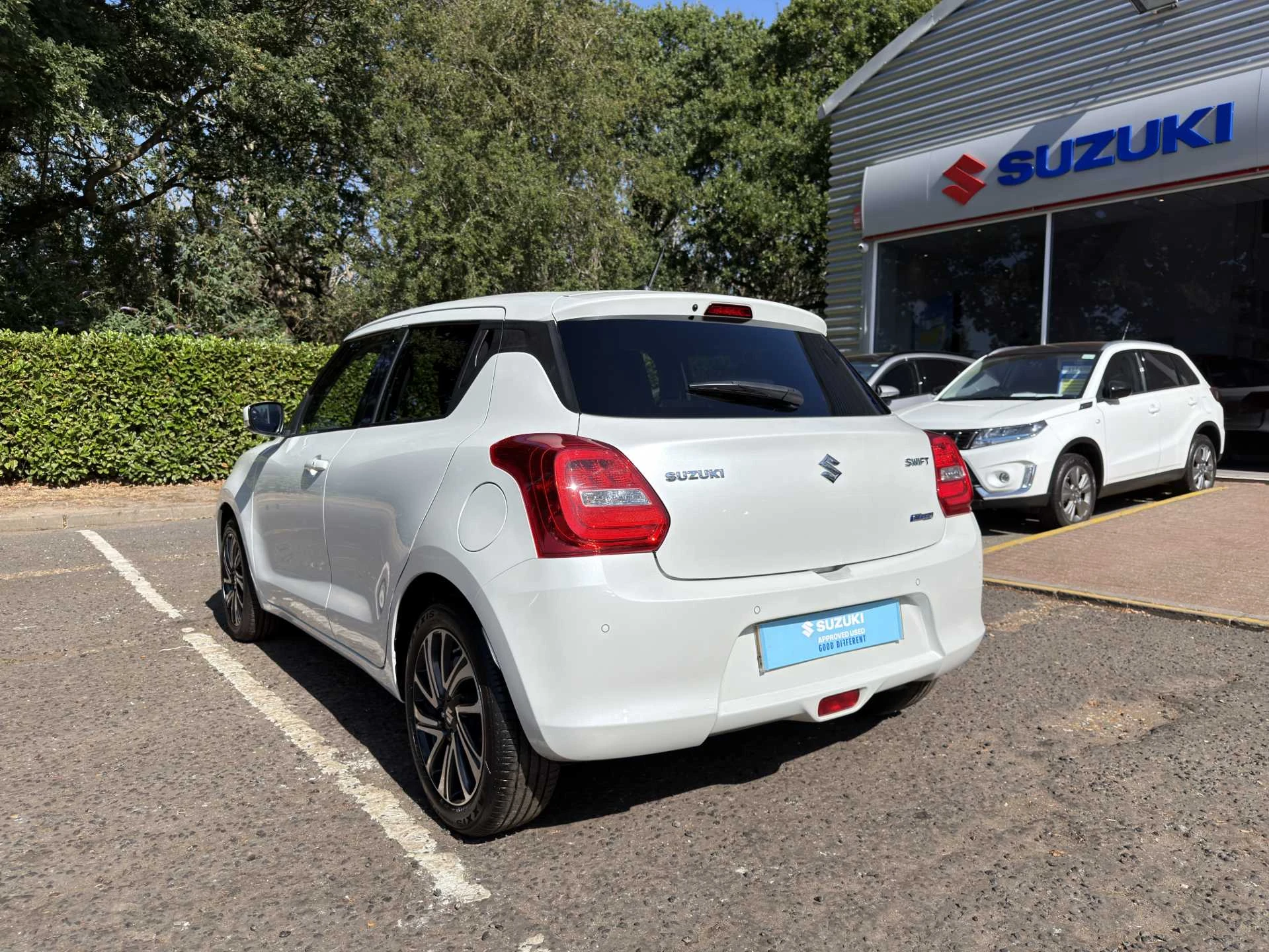 Vehicle image 3