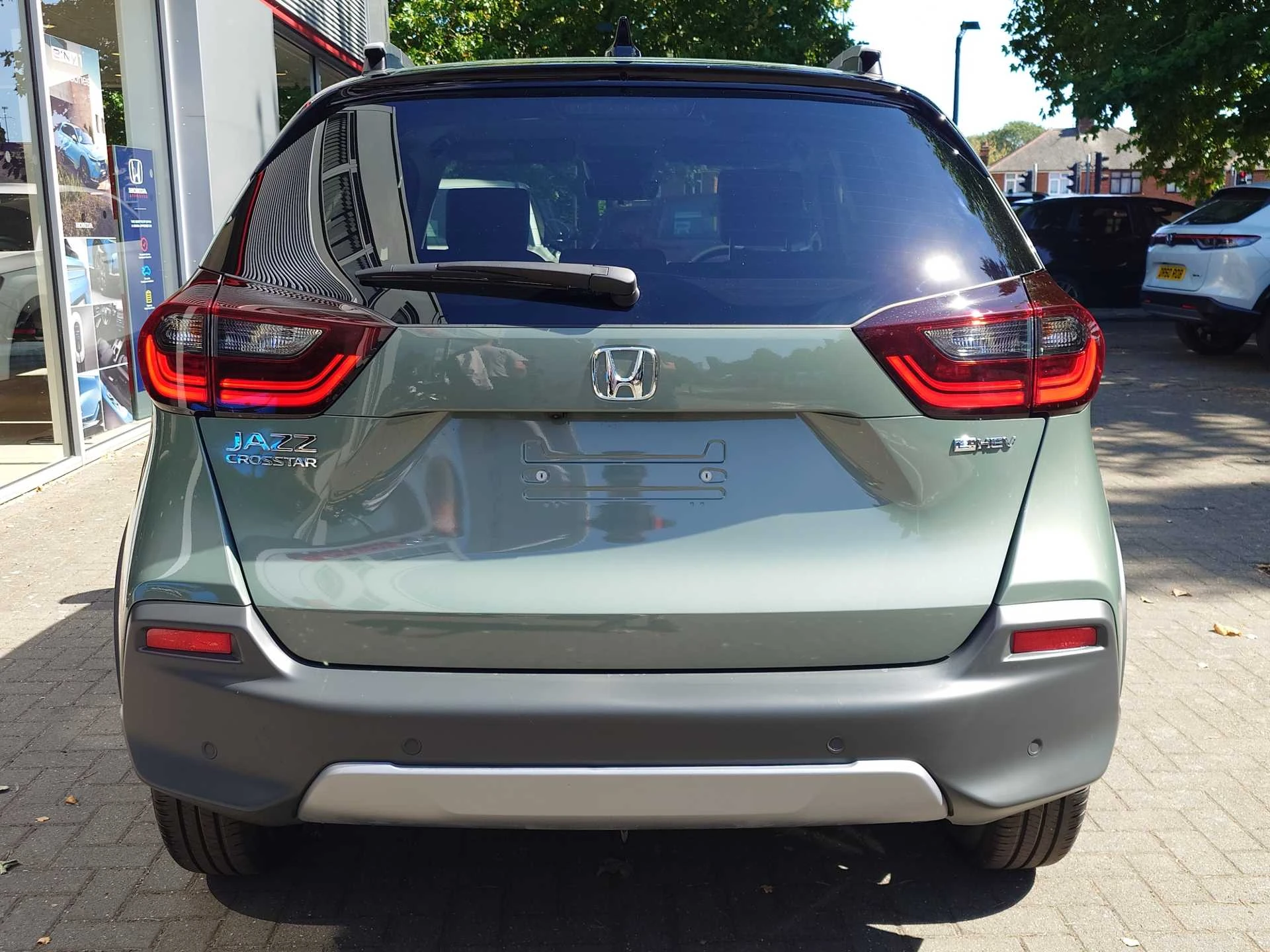 Vehicle image 6