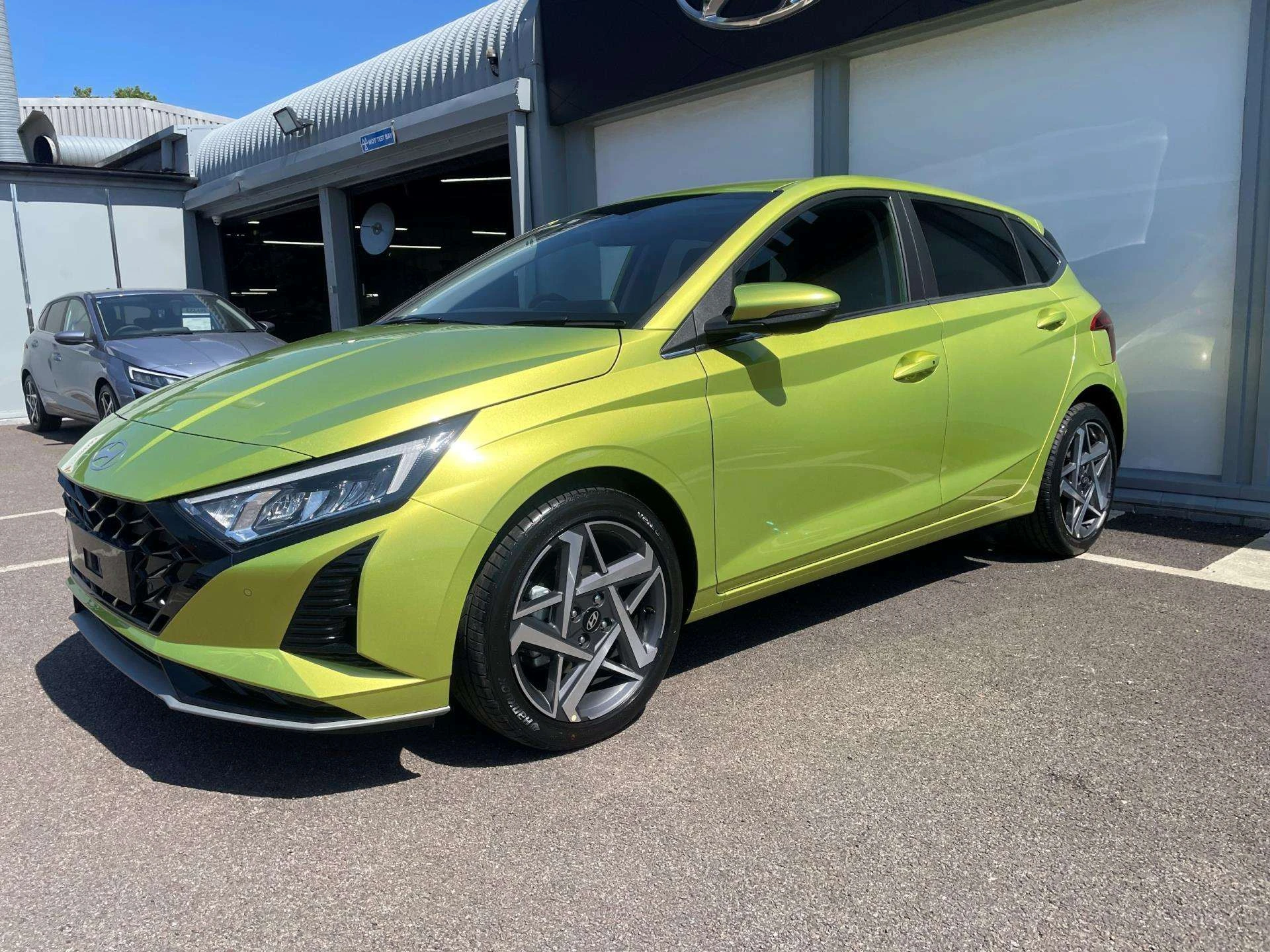 Vehicle image 6