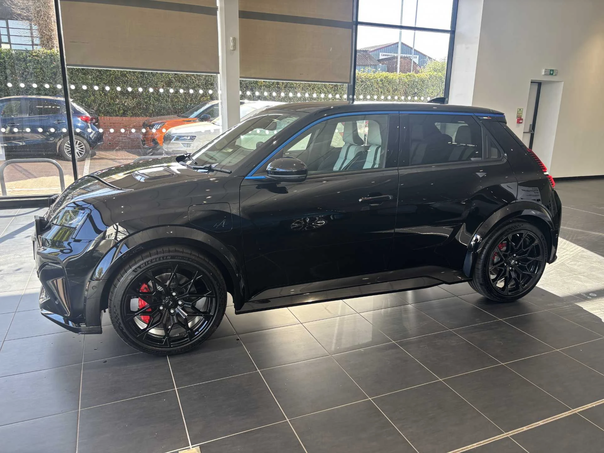 Vehicle image 7
