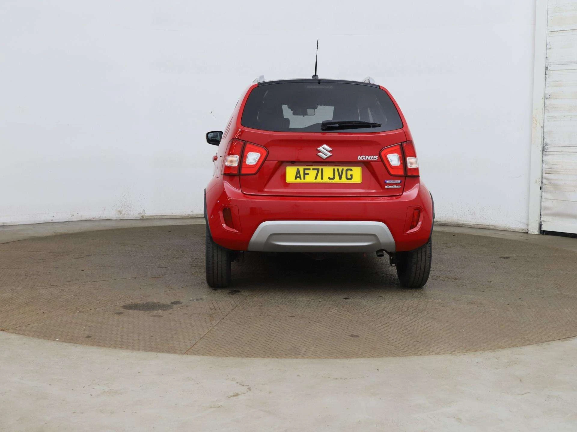 Vehicle image 5