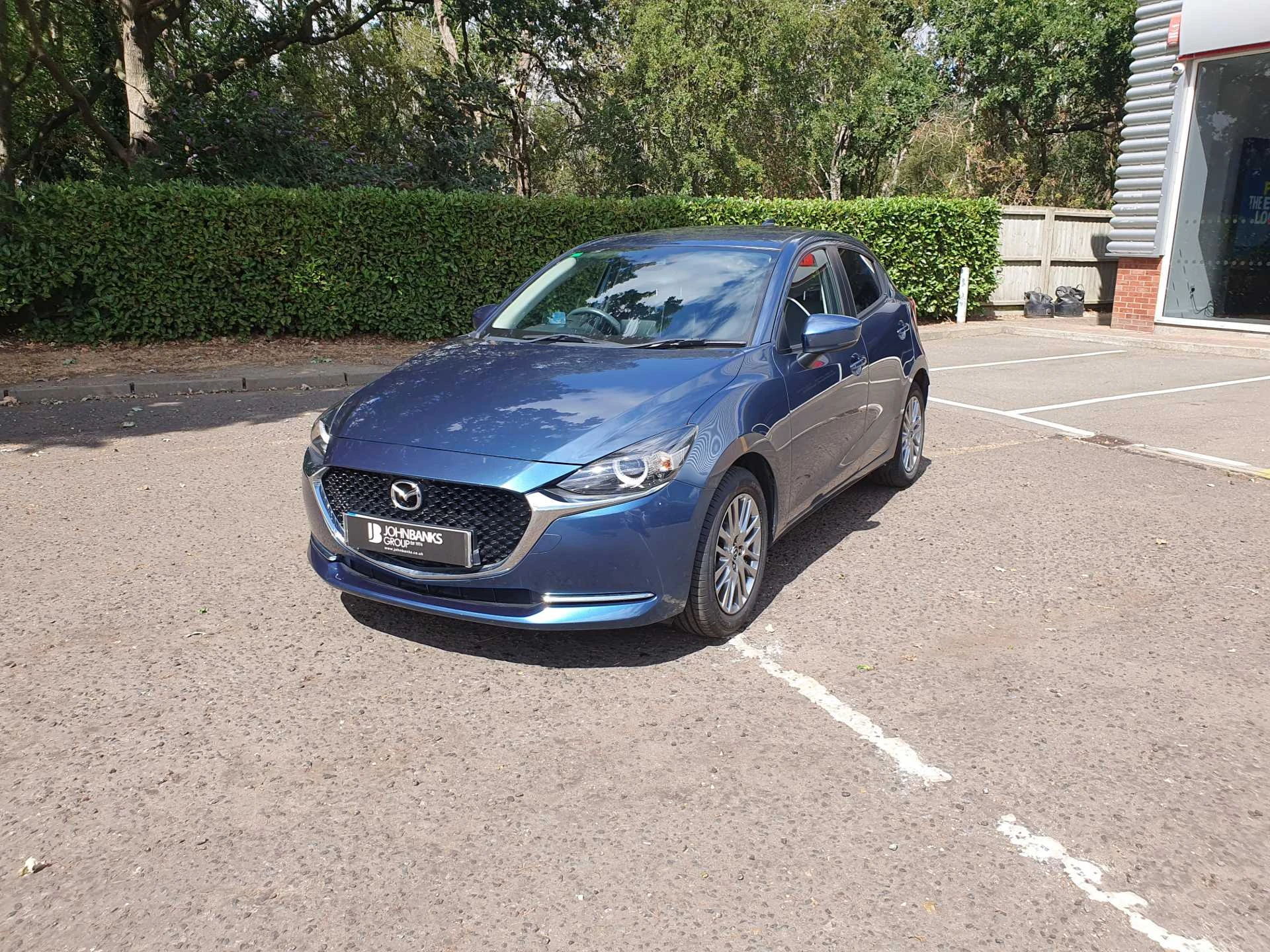Vehicle image 4
