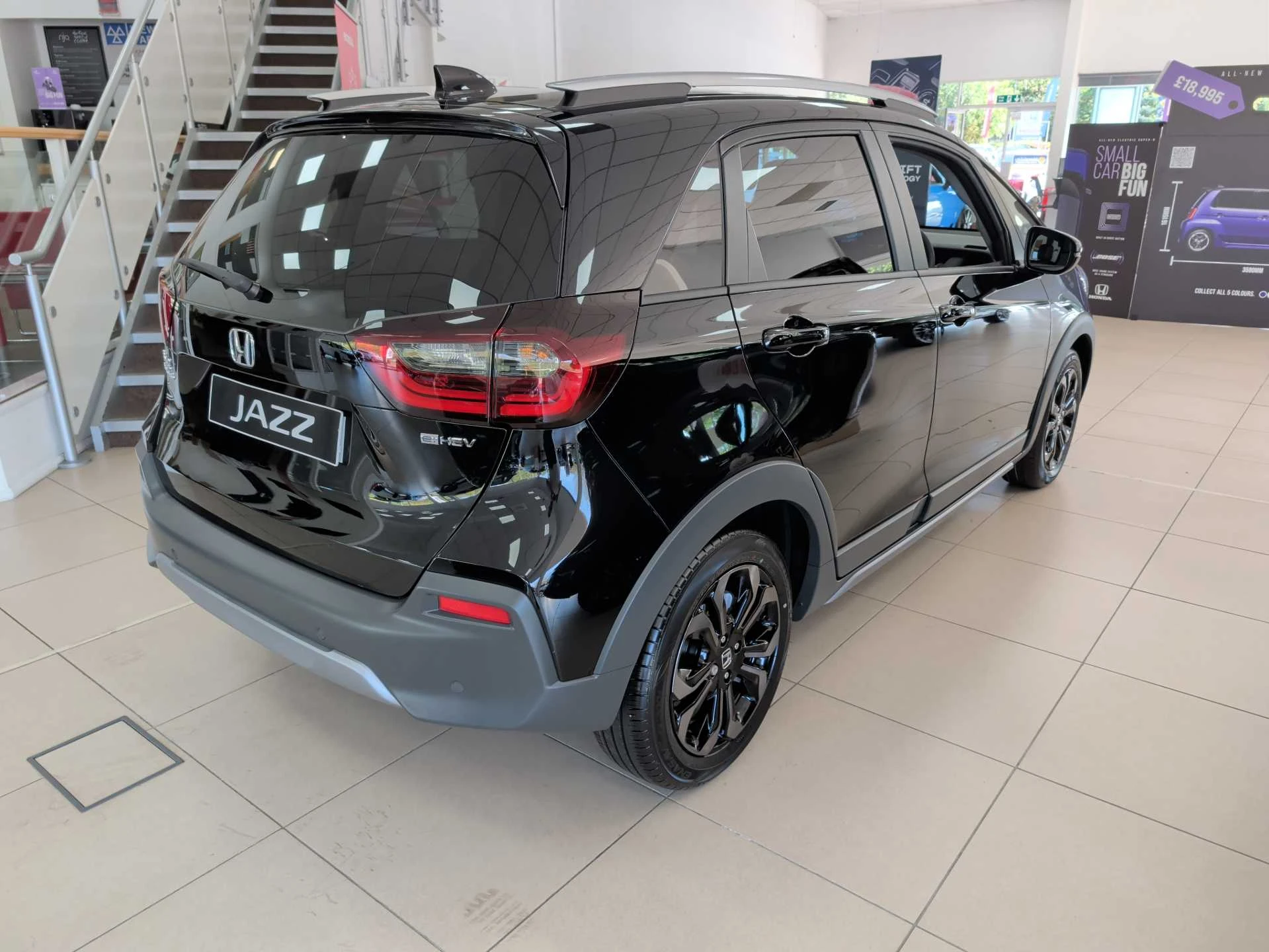 Vehicle image 7