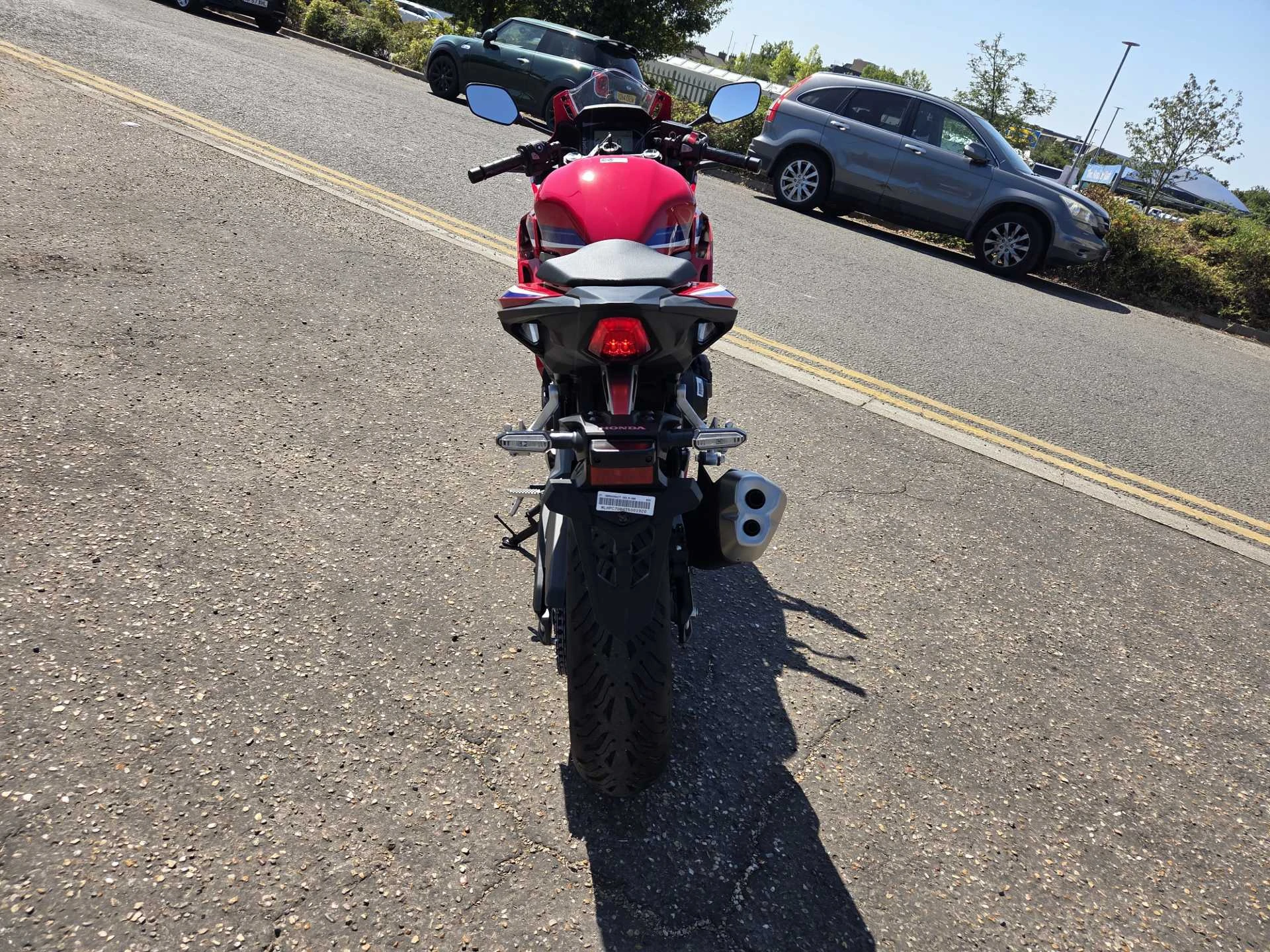 Vehicle image 4