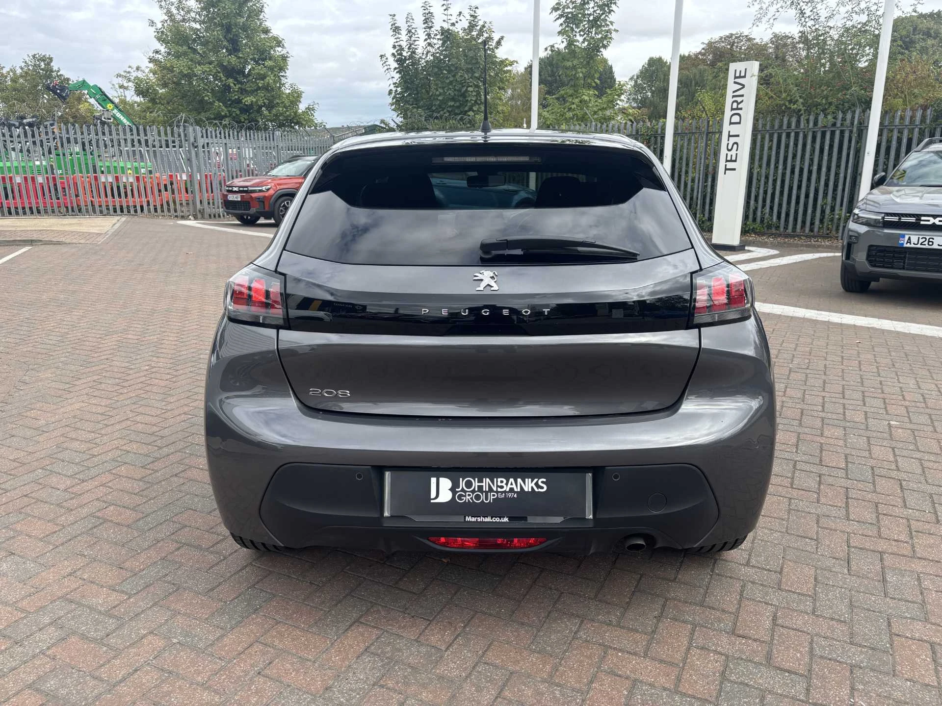 Vehicle image 3