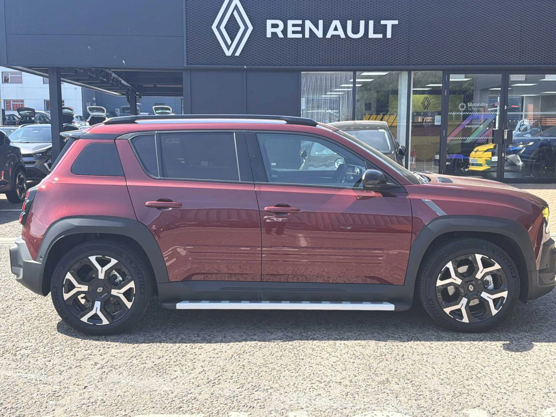 Vehicle image 5