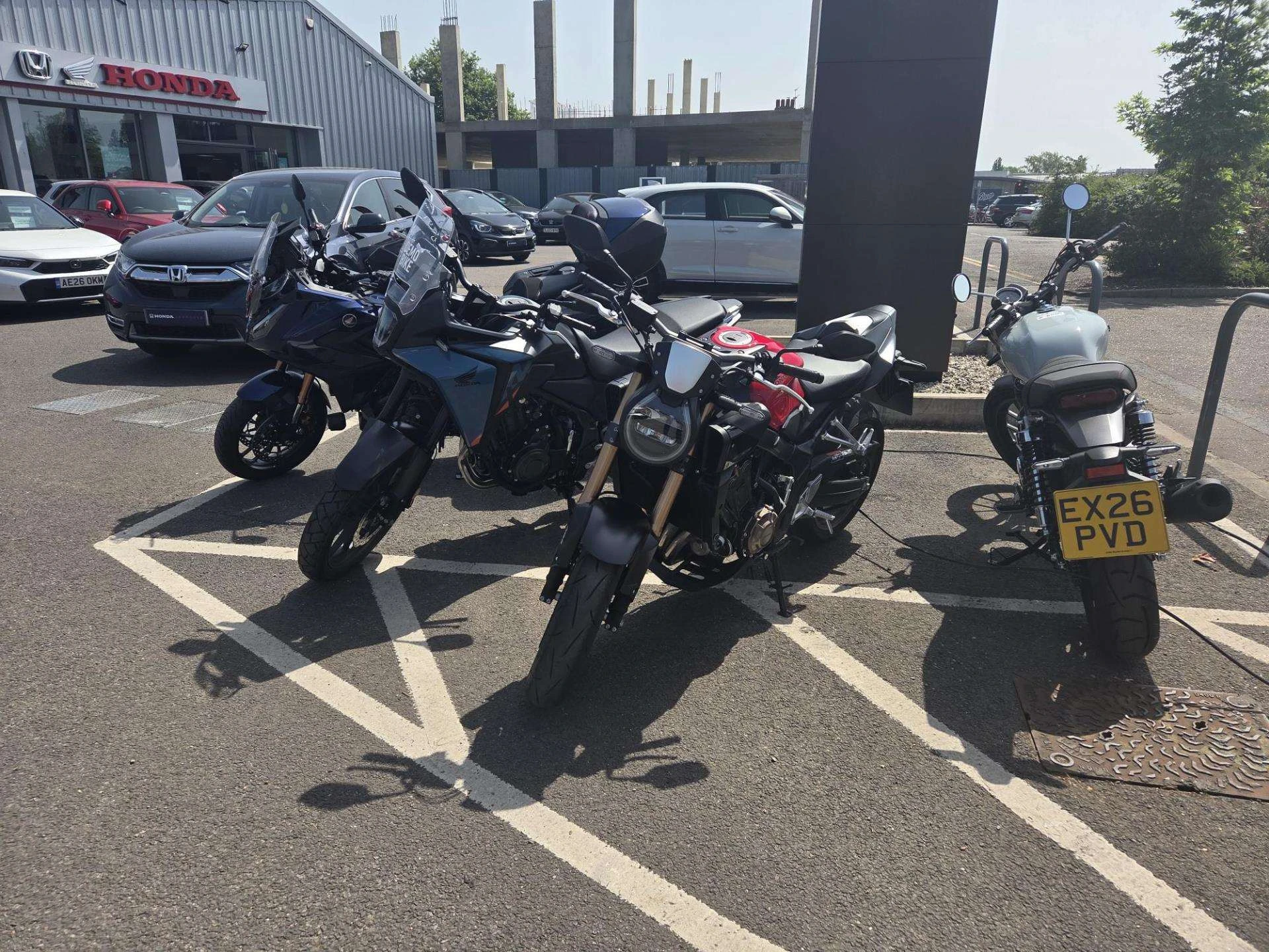 Vehicle image 4
