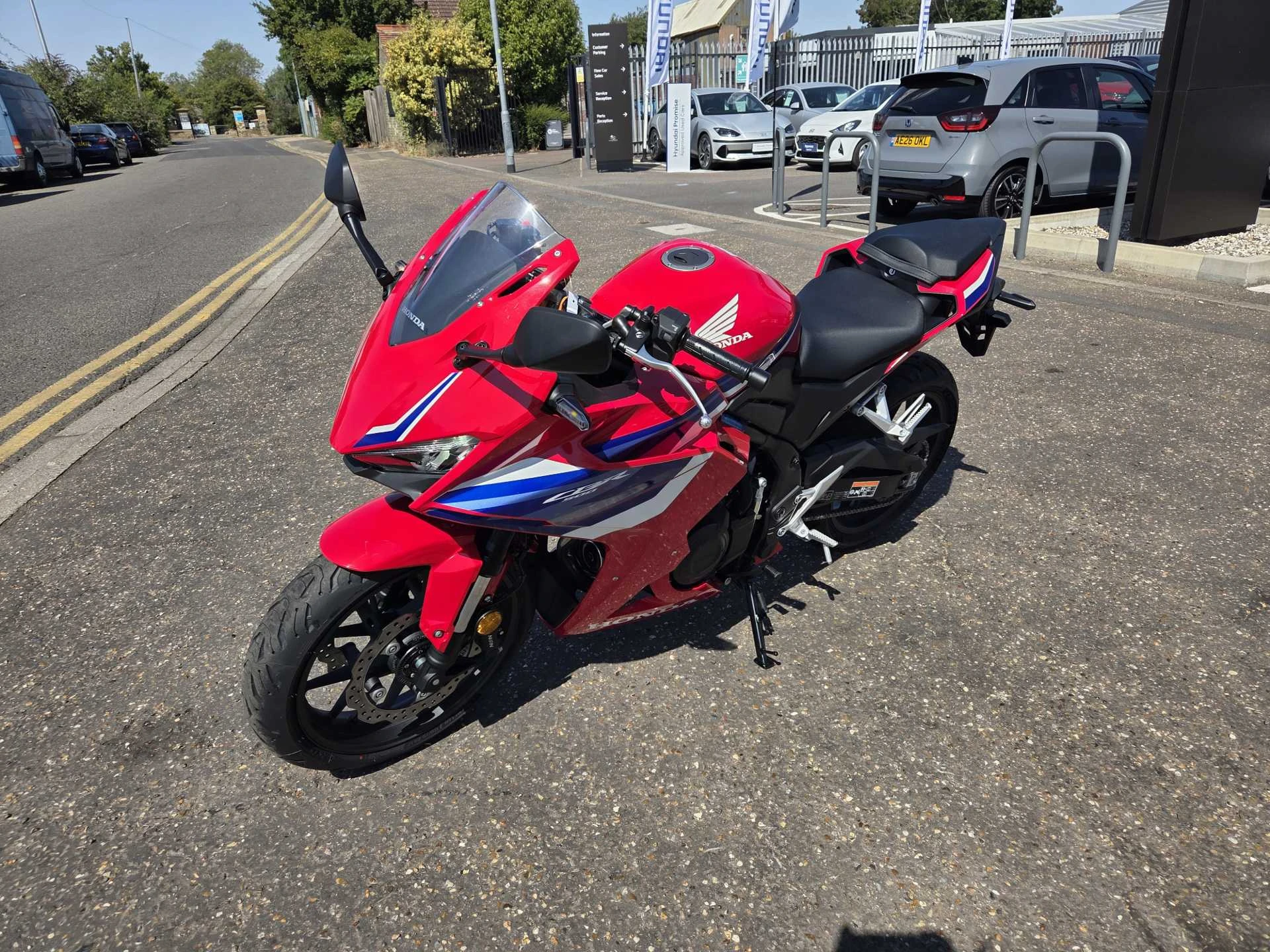 Vehicle image 7