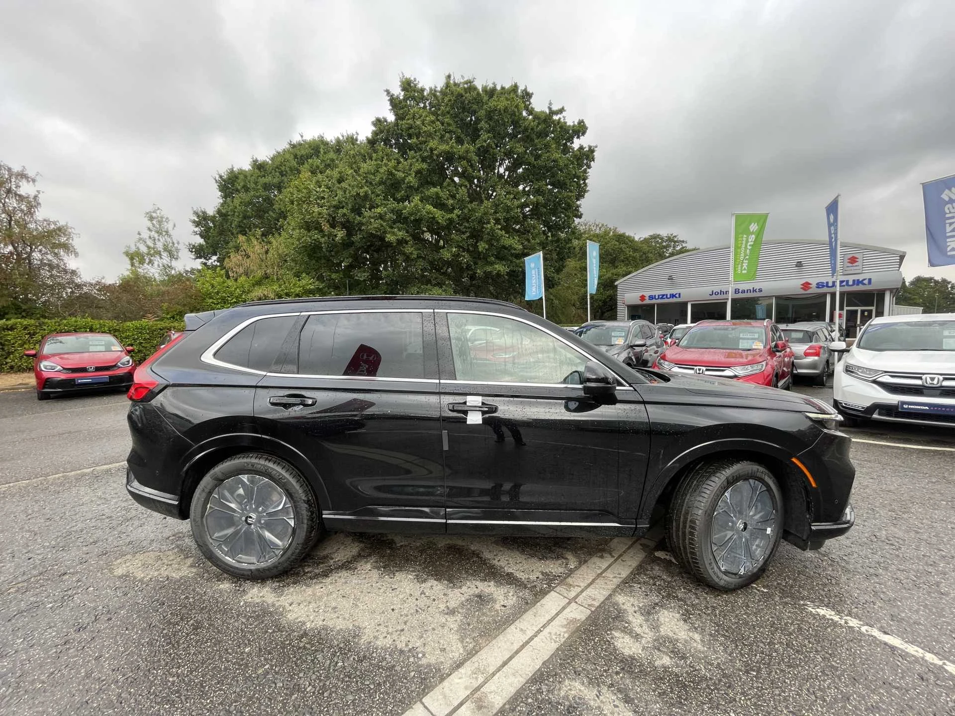 Vehicle image 6