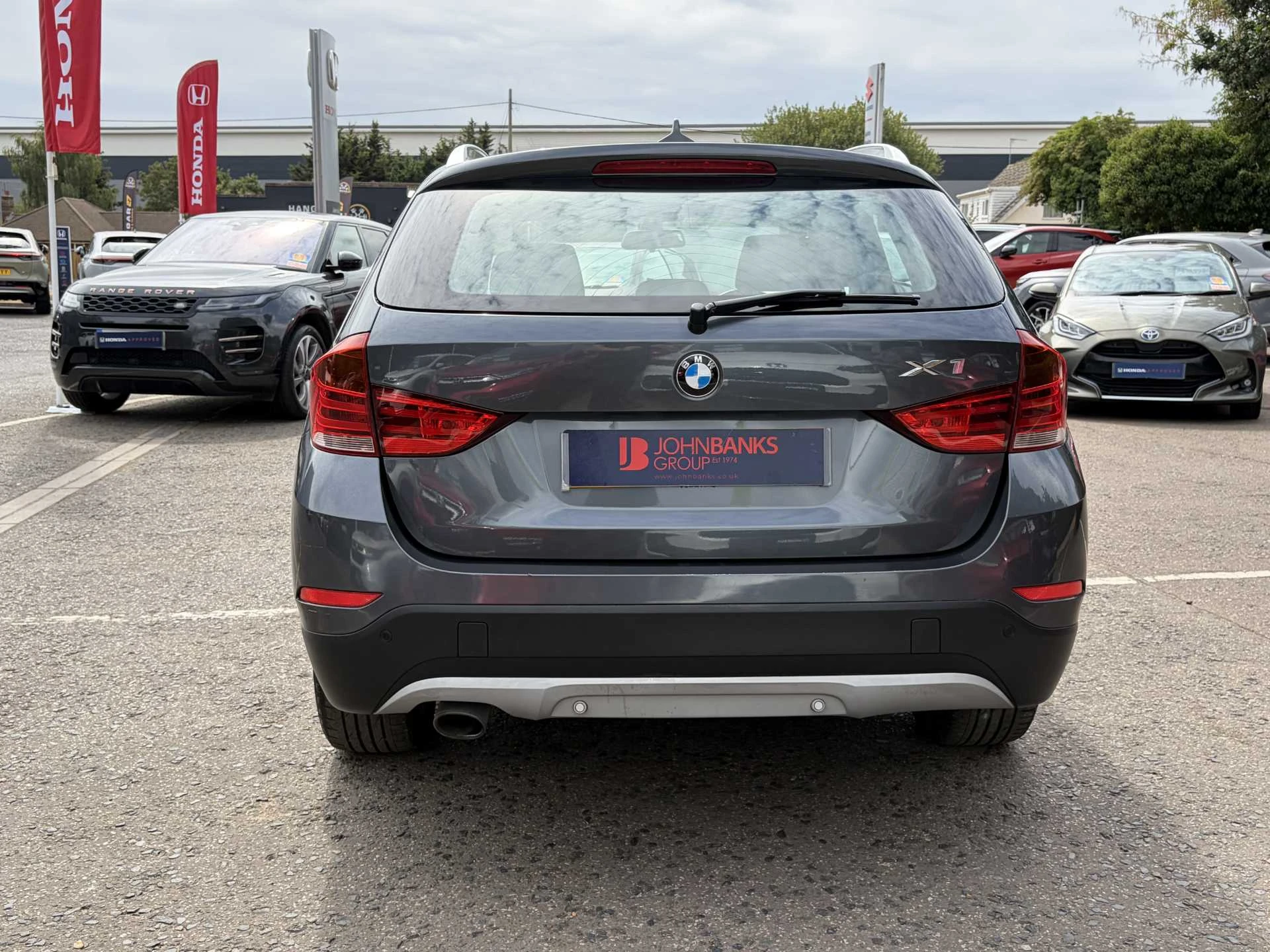 Vehicle image 7