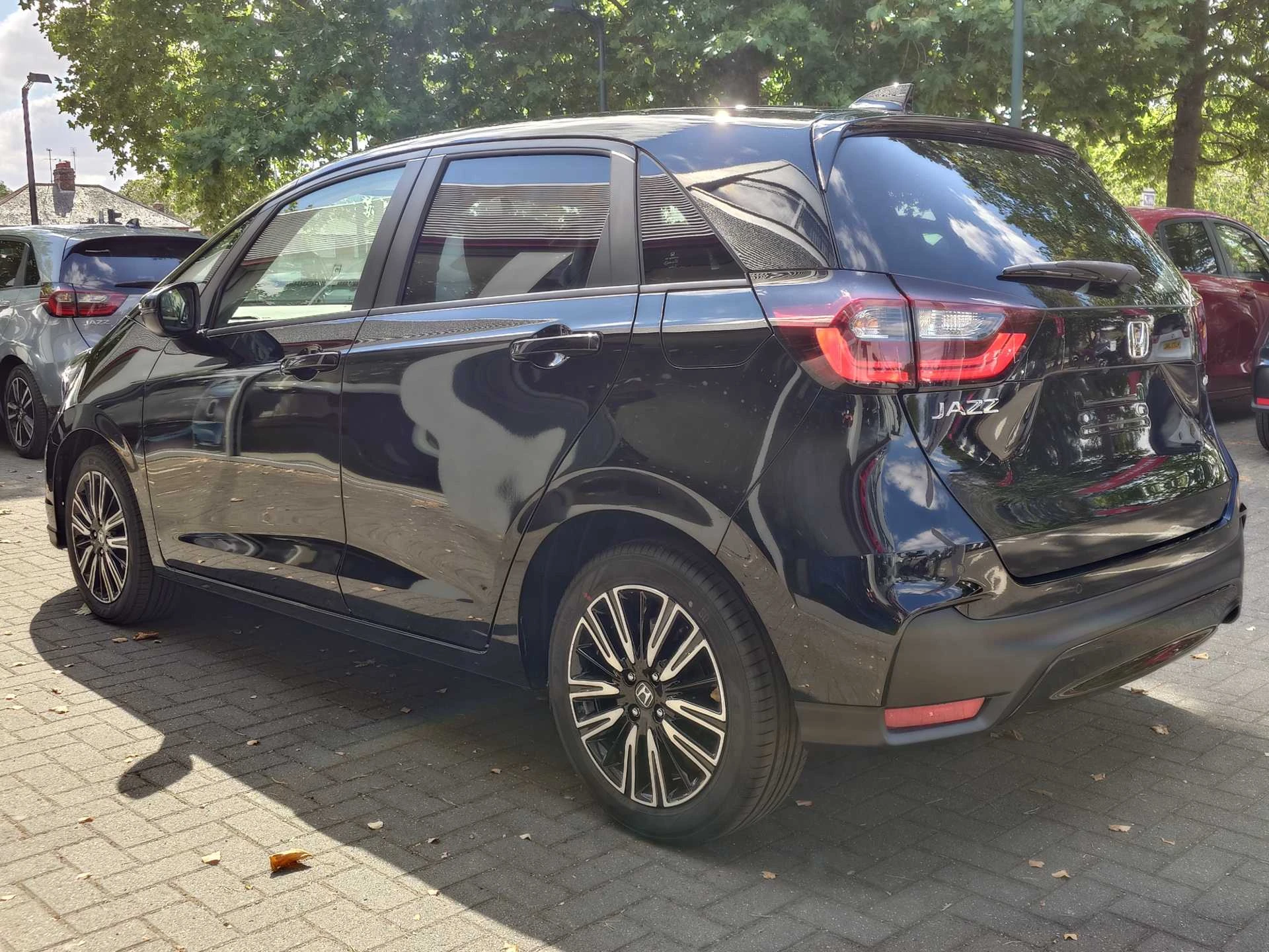 Vehicle image 3