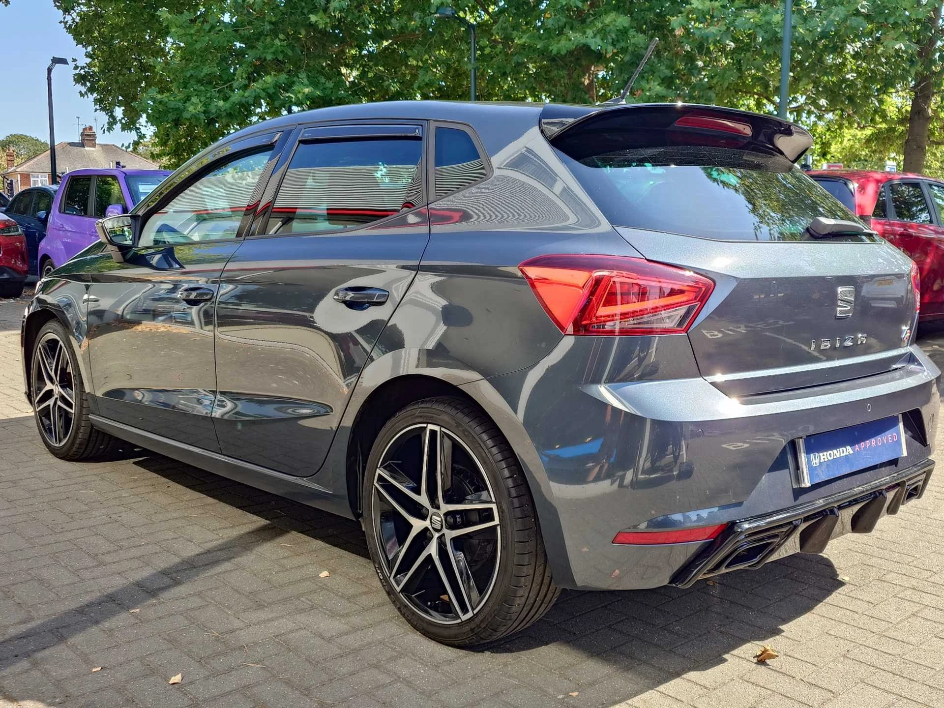 Vehicle image 3