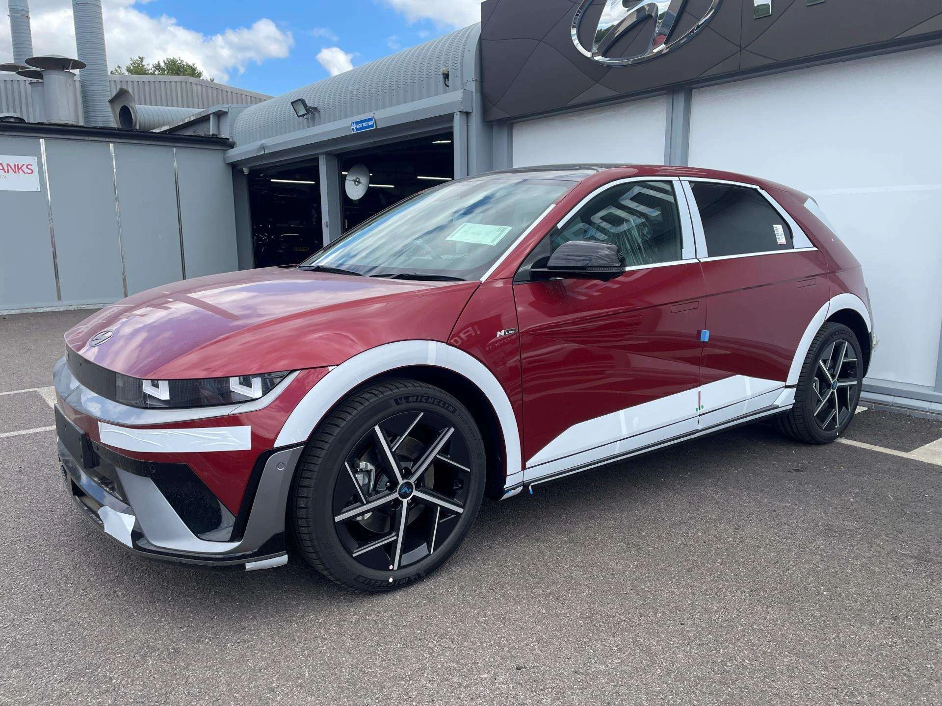 Vehicle image 6