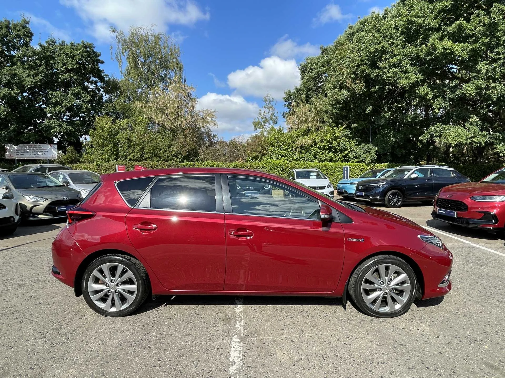 Vehicle image 5