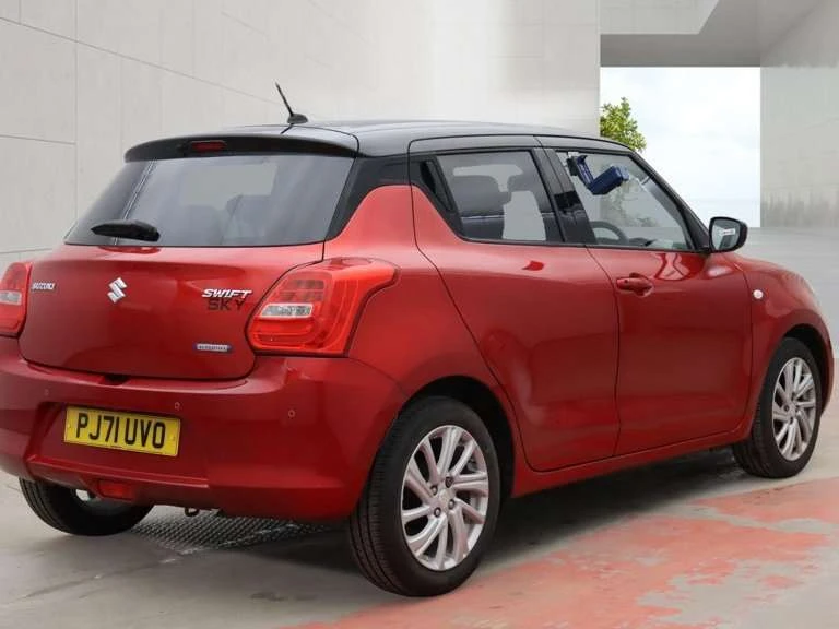 Vehicle image 4
