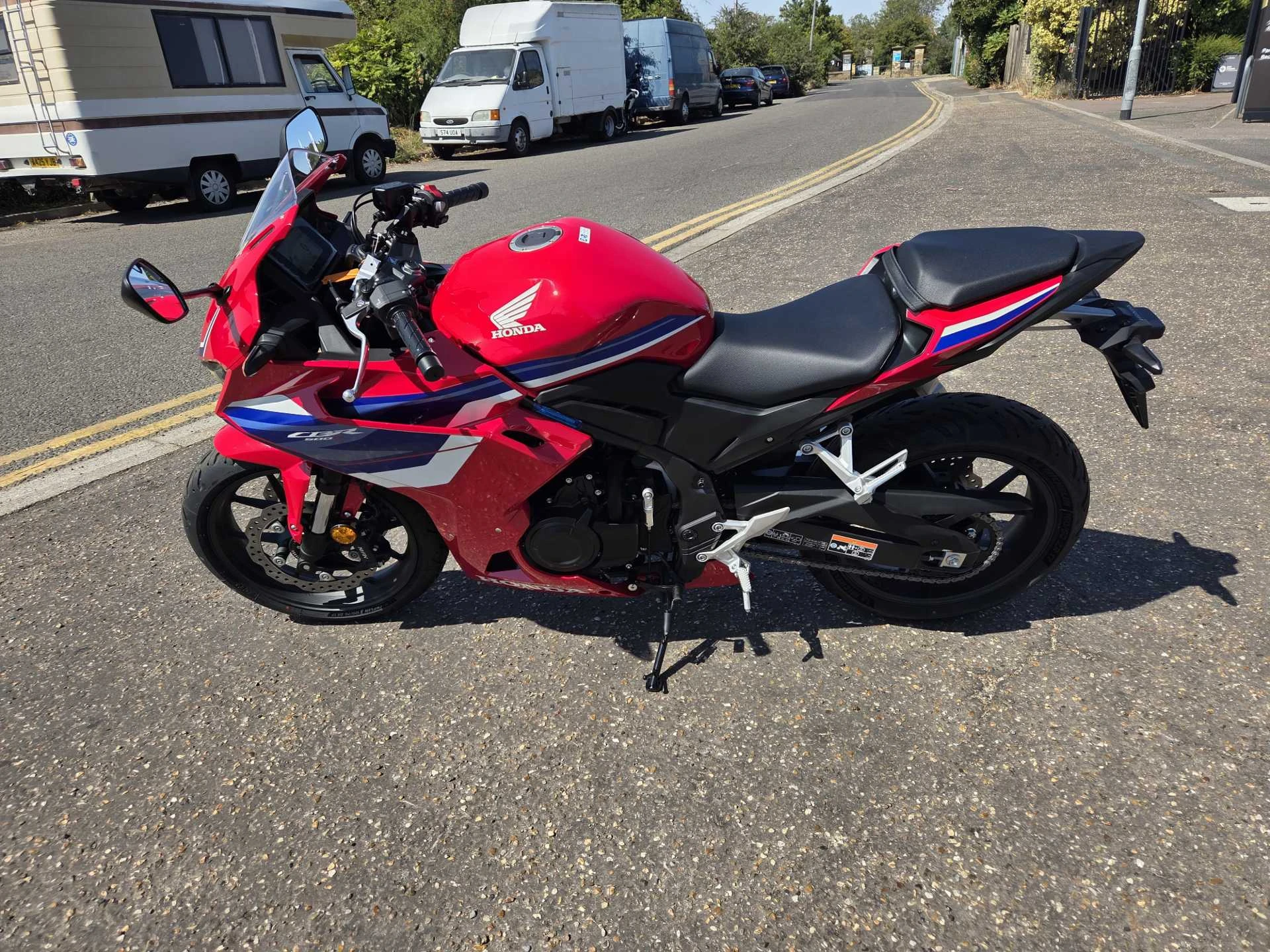 Vehicle image 6