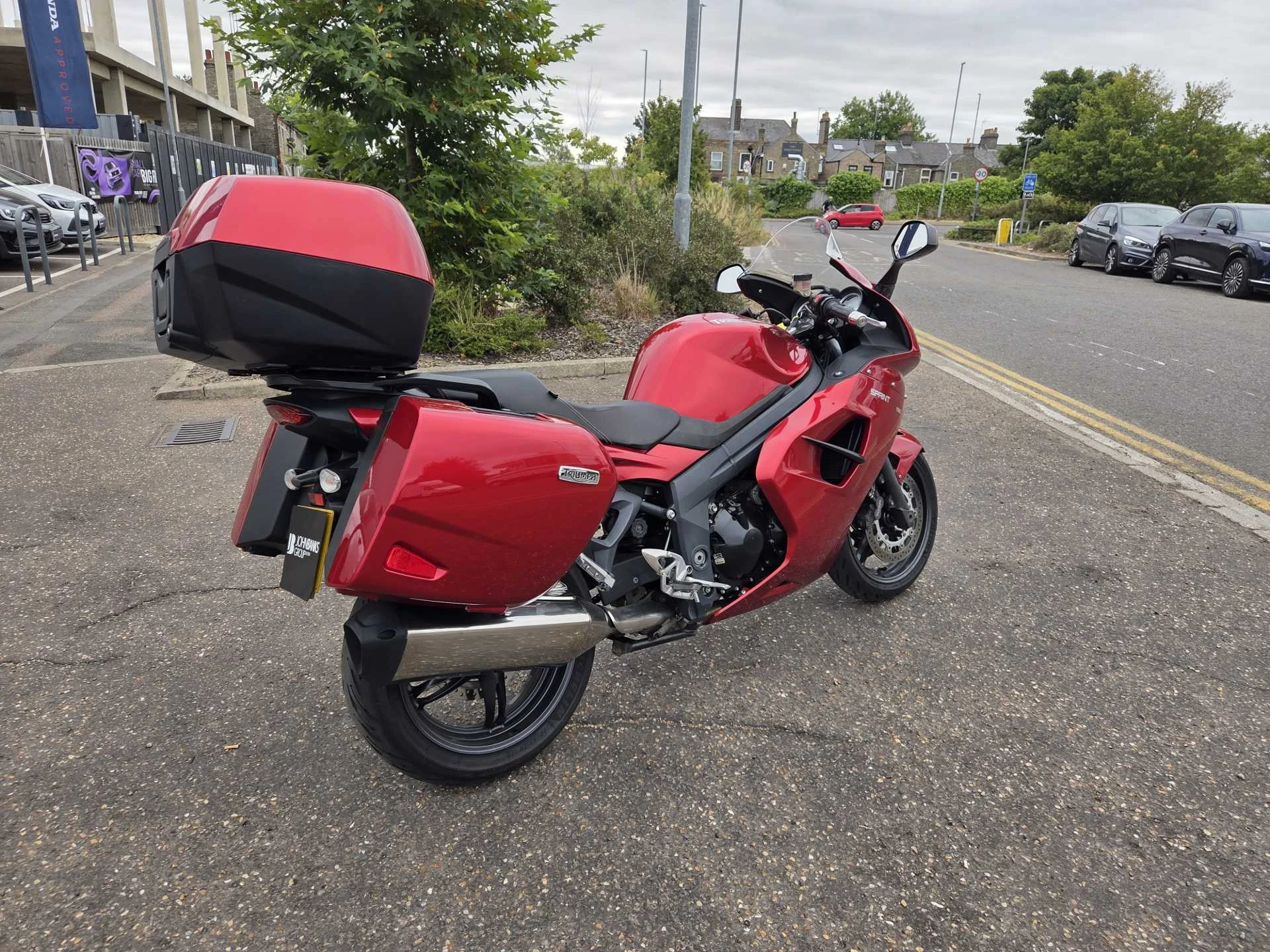 Vehicle image 3