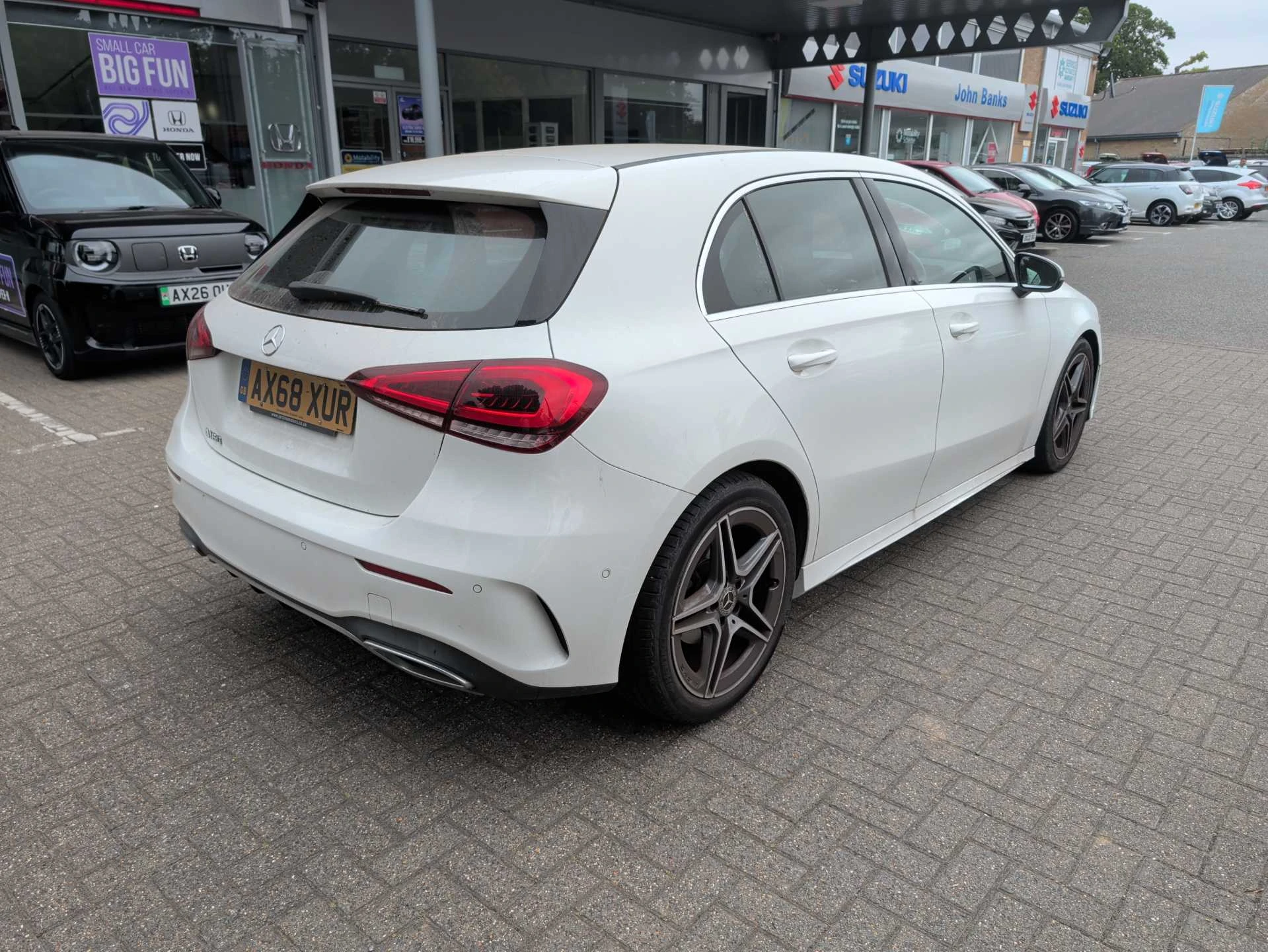 Vehicle image 6