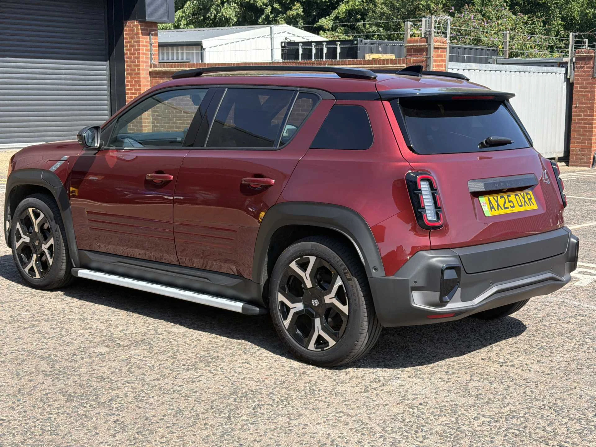 Vehicle image 3