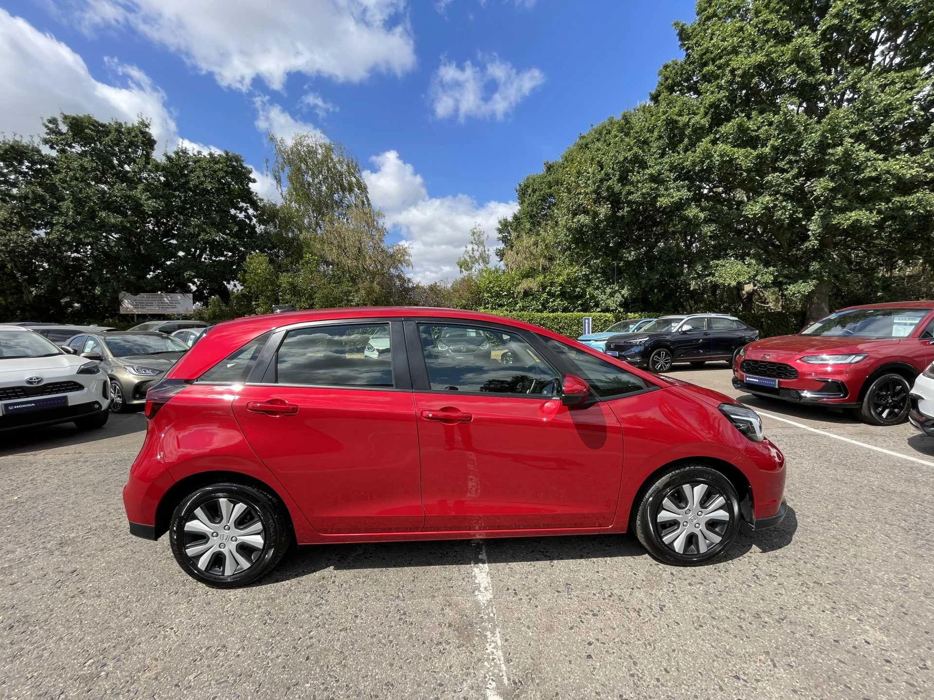 Vehicle image 5