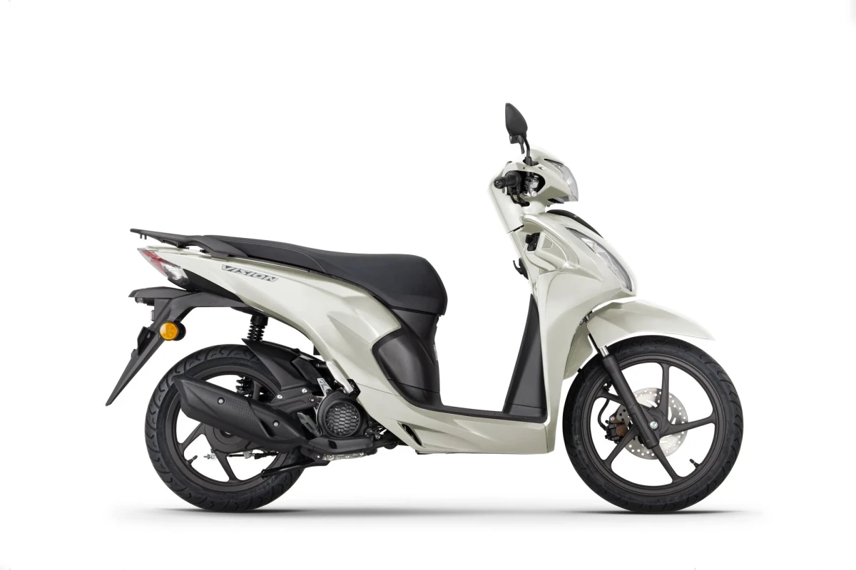 Honda Vision 110 – NOW ONLY £2,299!