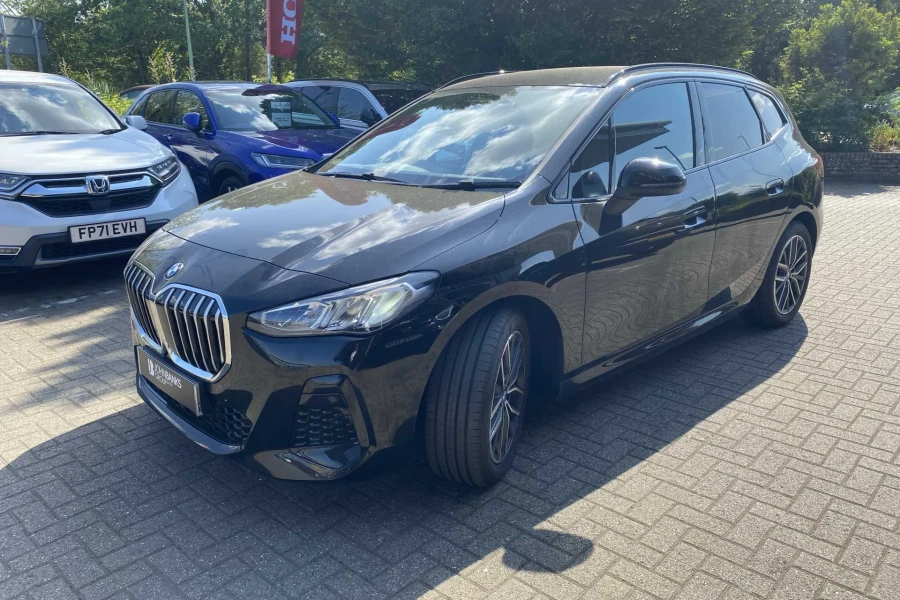 Vehicle Image - 2